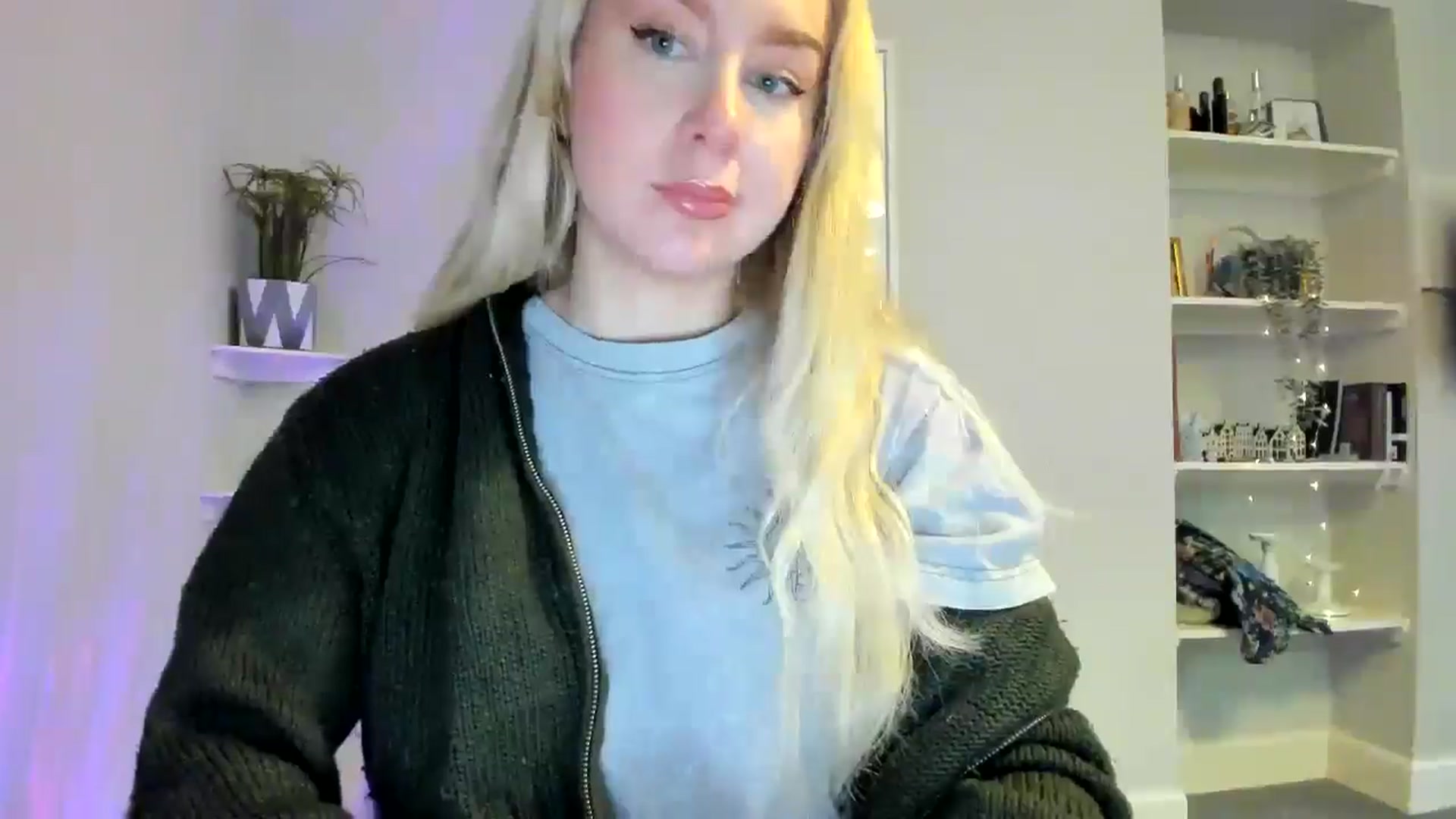Gallery image thumbnail from Bday_Ava's myfreecams stream on, 01/14/2026, 15:33 image 12 of 20