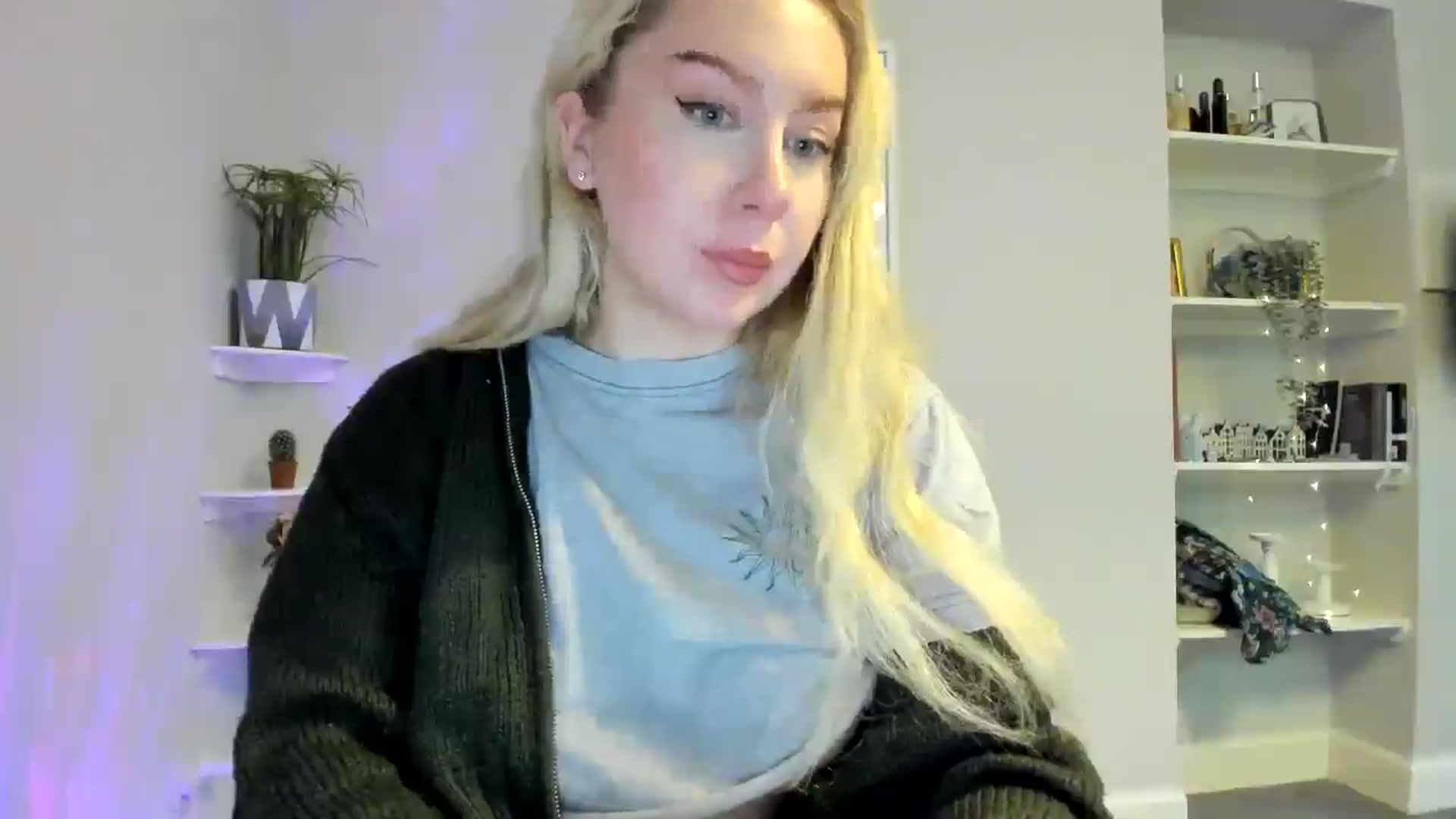 Gallery image thumbnail from Bday_Ava's myfreecams stream on, 01/14/2026, 15:33 image 16 of 20