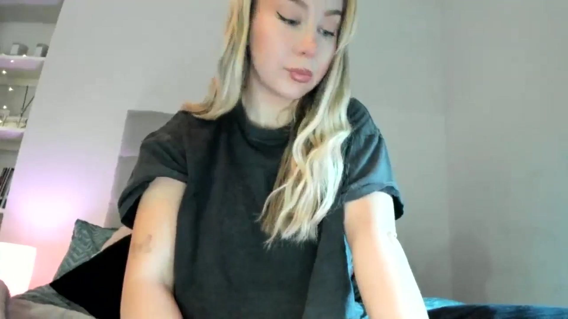 Gallery image thumbnail from Bday_Ava's myfreecams stream on, 01/15/2026, 09:32 image 11 of 20