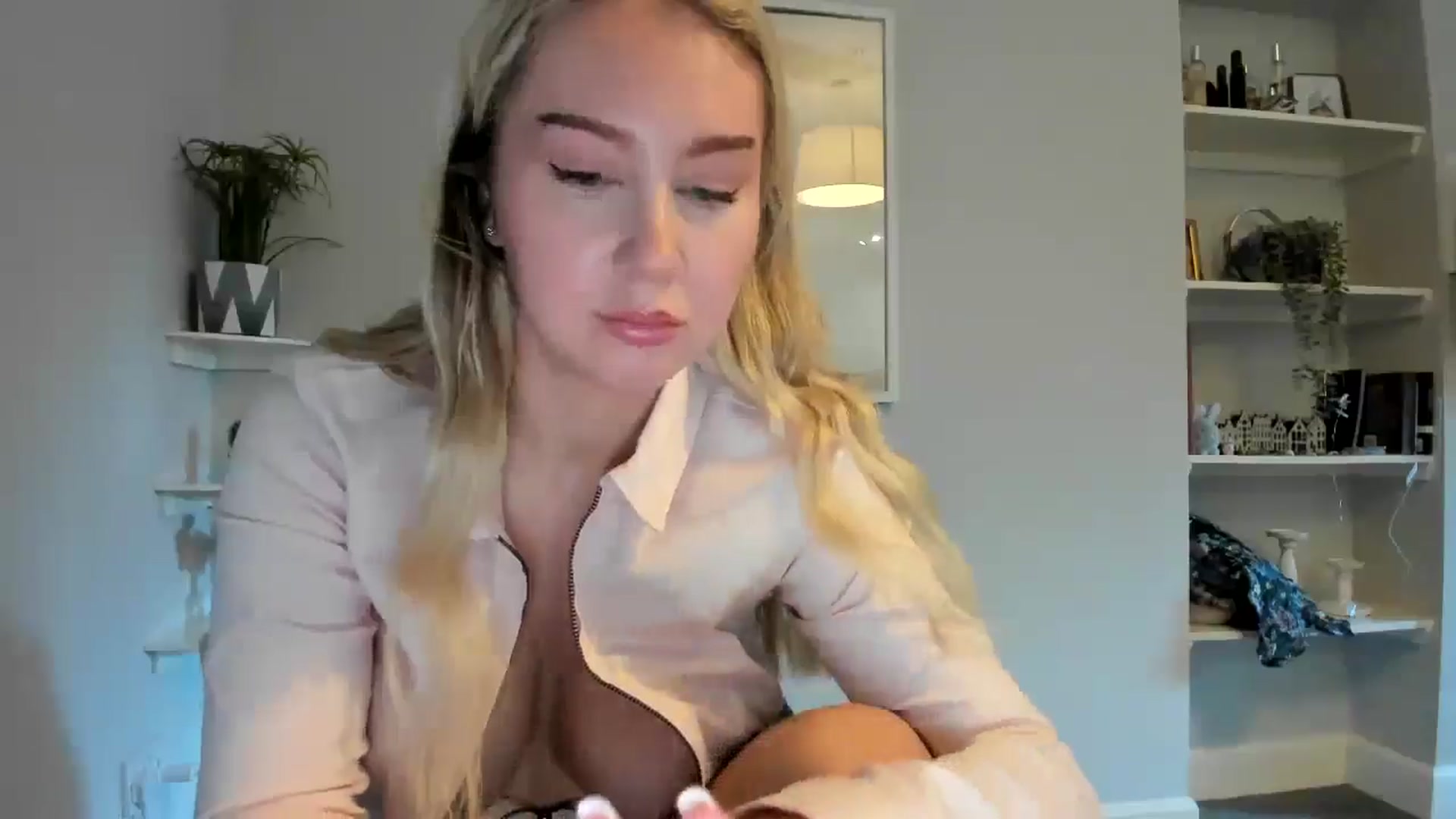 Gallery image thumbnail from Bday_Ava's myfreecams stream on, 01/15/2026, 11:19 image 13 of 20