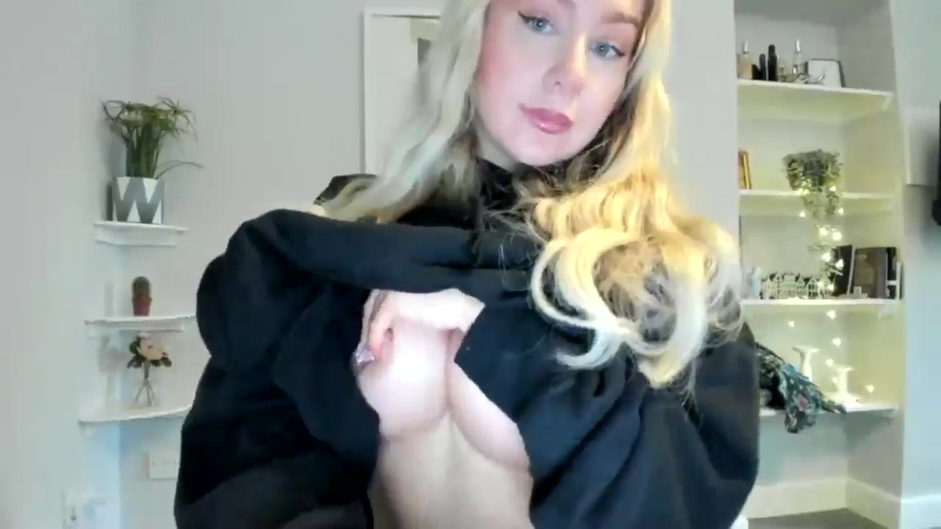 Gallery image thumbnail from Bday_Ava's myfreecams stream on, 01/16/2026, 11:22 image 14 of 20