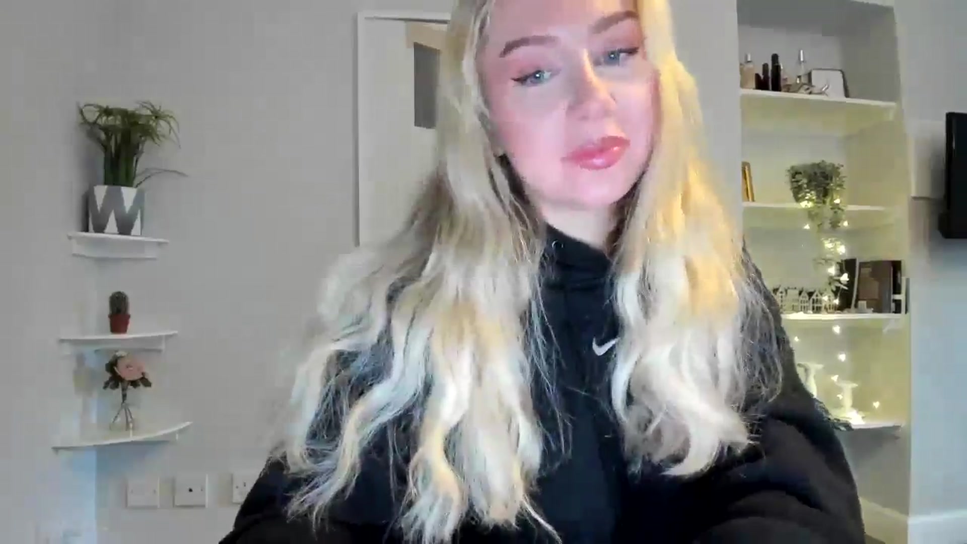 Gallery image thumbnail from Bday_Ava's myfreecams stream on, 01/16/2026, 11:22 image 6 of 20