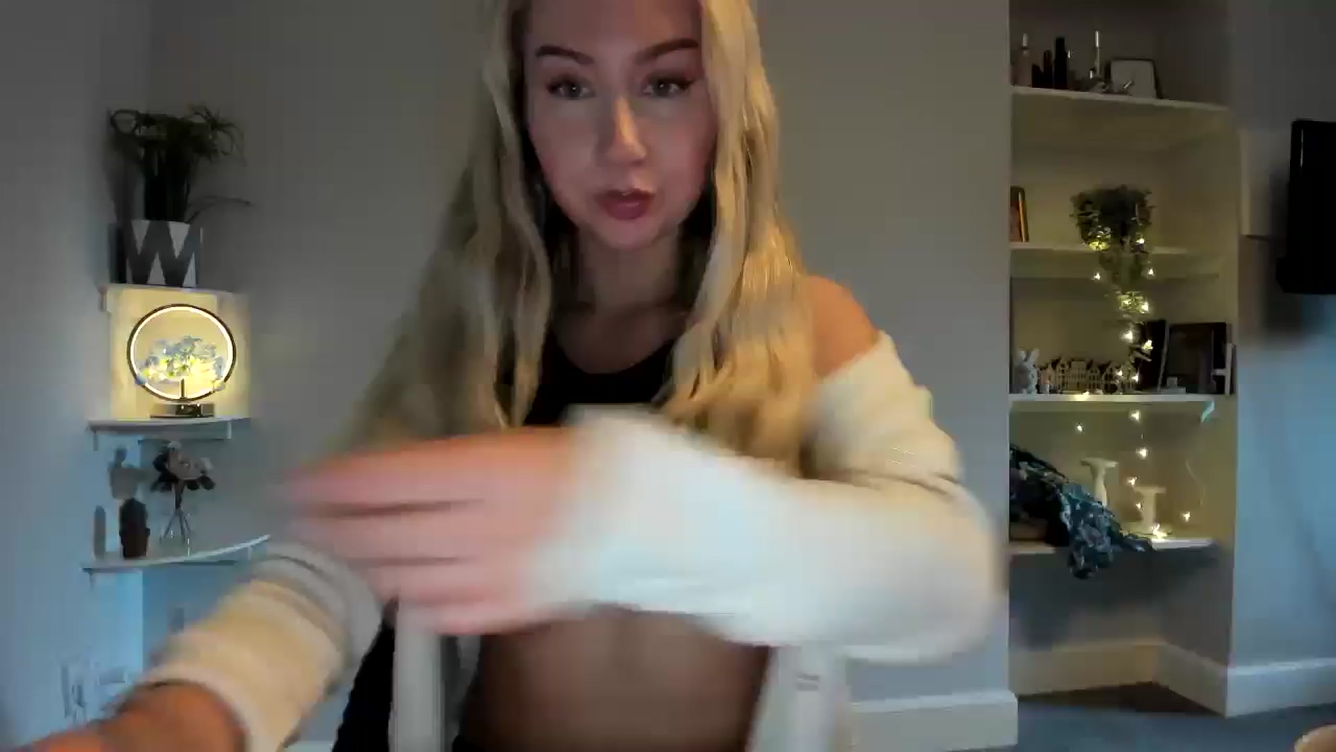 Gallery image thumbnail from Bday_Ava's myfreecams stream on, 01/16/2026, 13:39 image 16 of 20