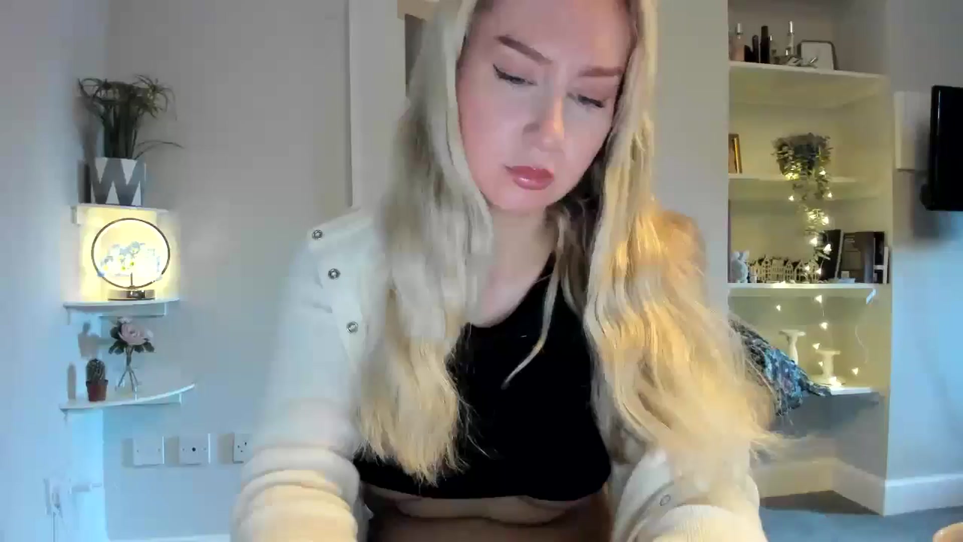 Gallery image thumbnail from Bday_Ava's myfreecams stream on, 01/16/2026, 13:39 image 18 of 20