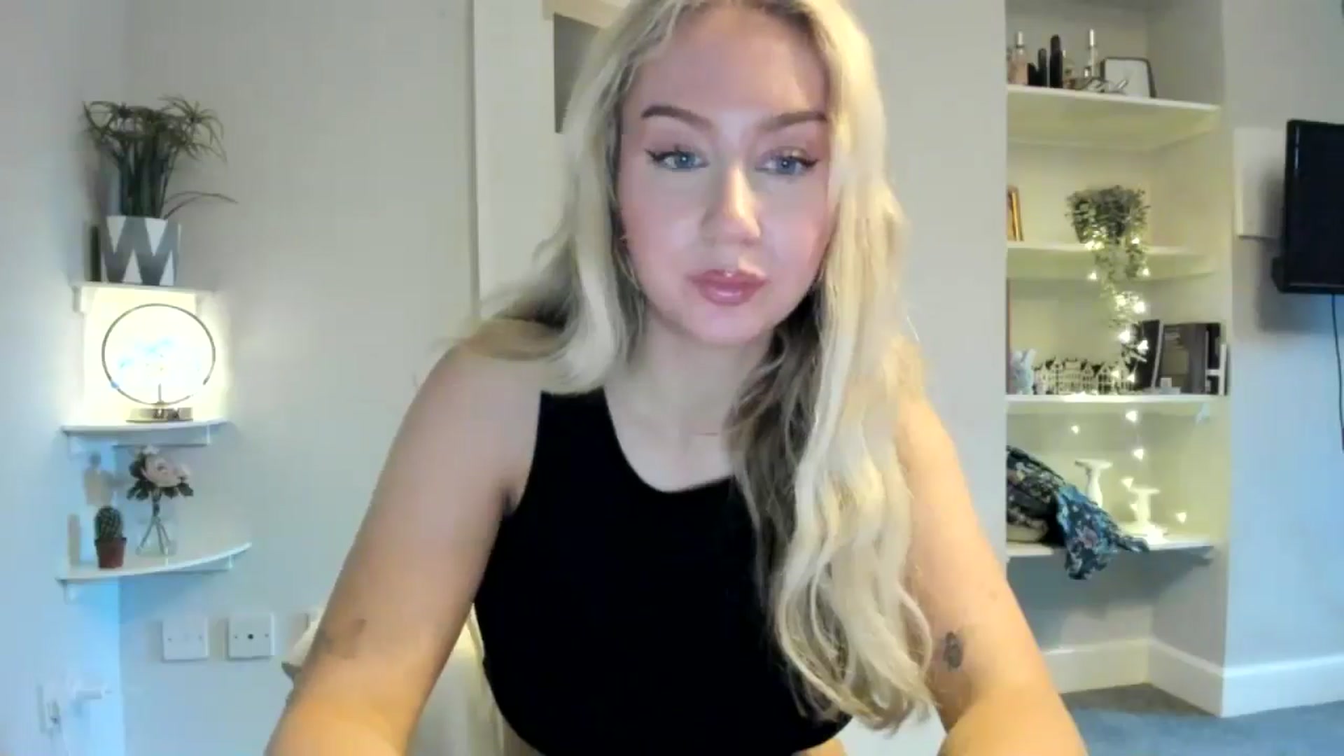 Gallery image thumbnail from Bday_Ava's myfreecams stream on, 01/16/2026, 15:40 image 19 of 20