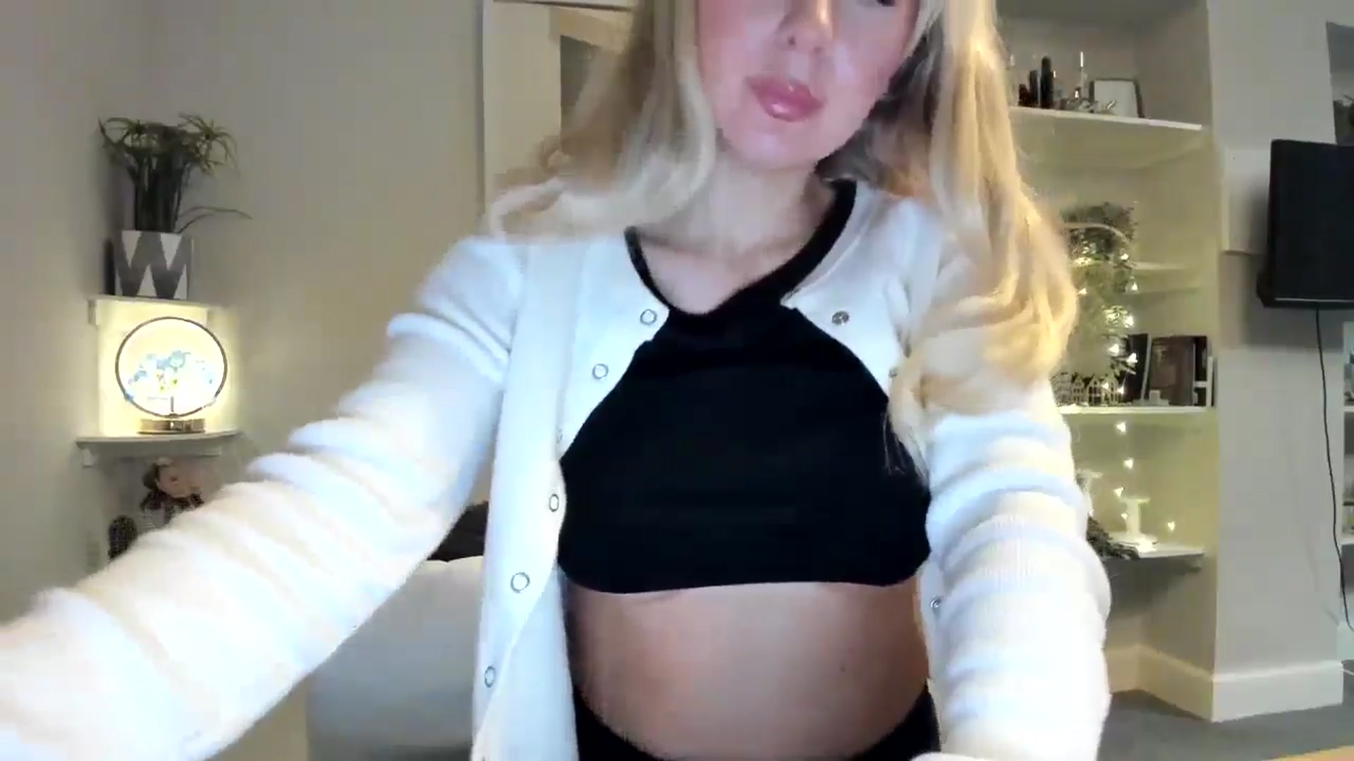 Gallery image thumbnail from Bday_Ava's myfreecams stream on, 01/16/2026, 17:22 image 4 of 20