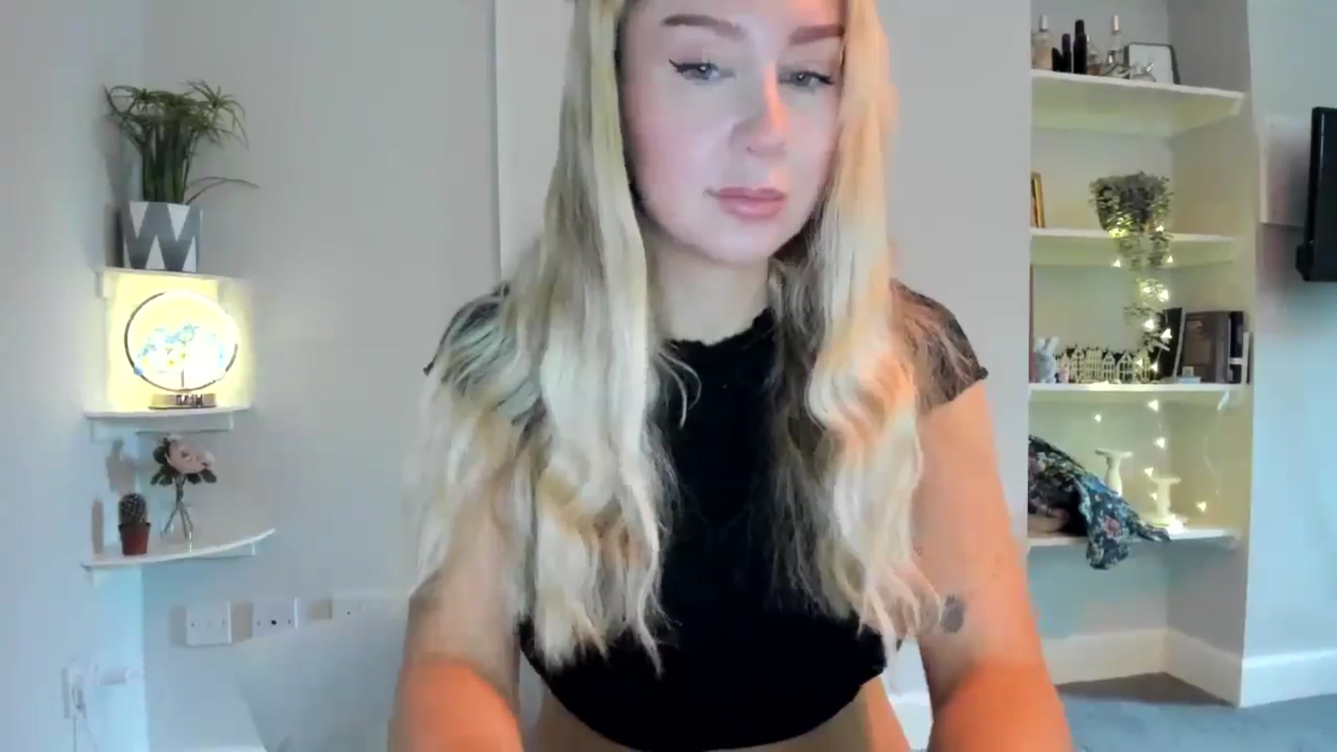 Gallery image thumbnail from Bday_Ava's myfreecams stream on, 01/17/2026, 11:59 image 15 of 20