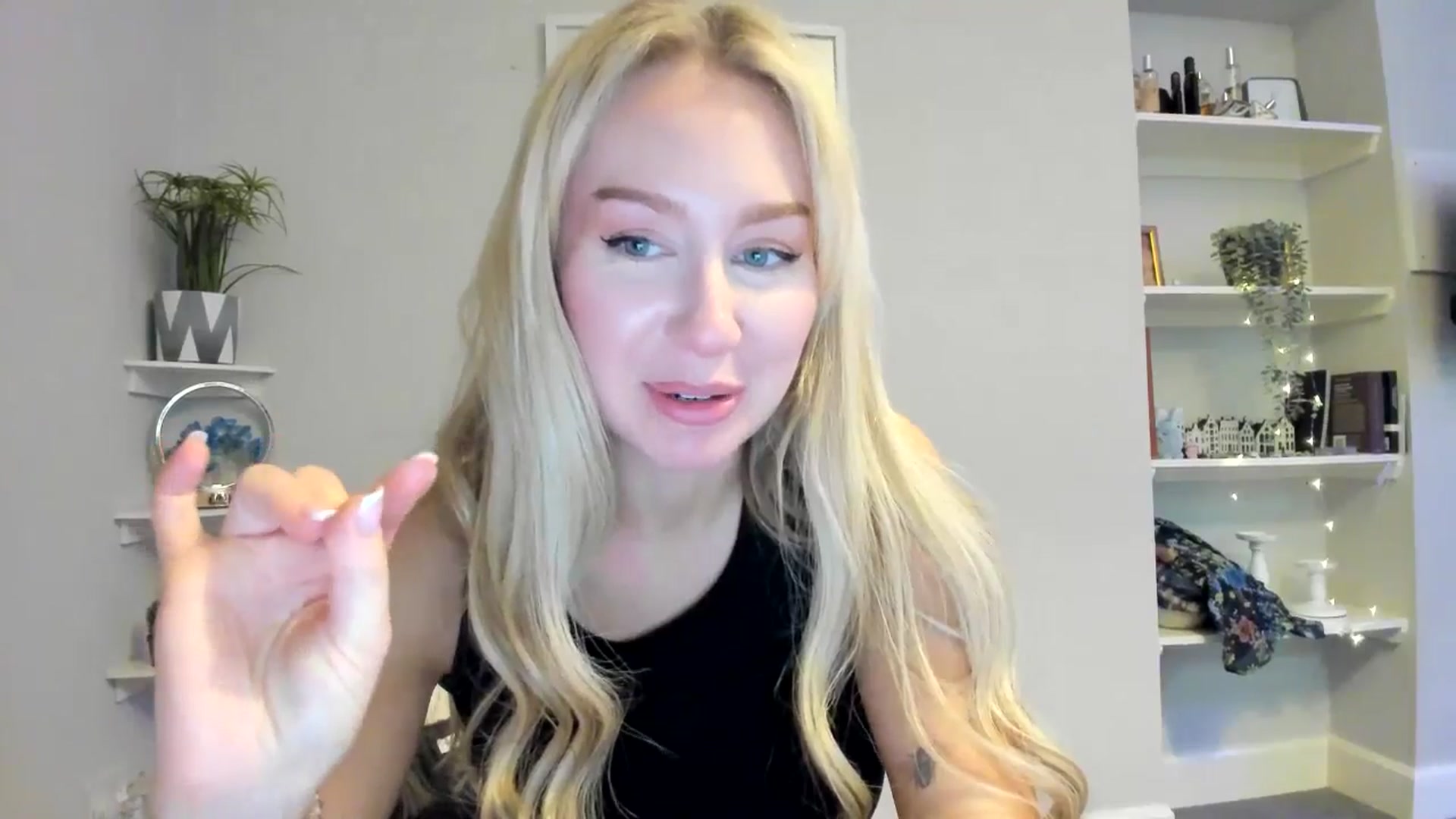 Gallery image thumbnail from Bday_Ava's myfreecams stream on, 01/20/2026, 18:25 image 10 of 20