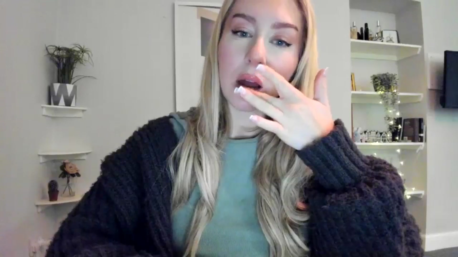 Gallery image thumbnail from Bday_Ava's myfreecams stream on, 01/21/2026, 16:30 image 5 of 20