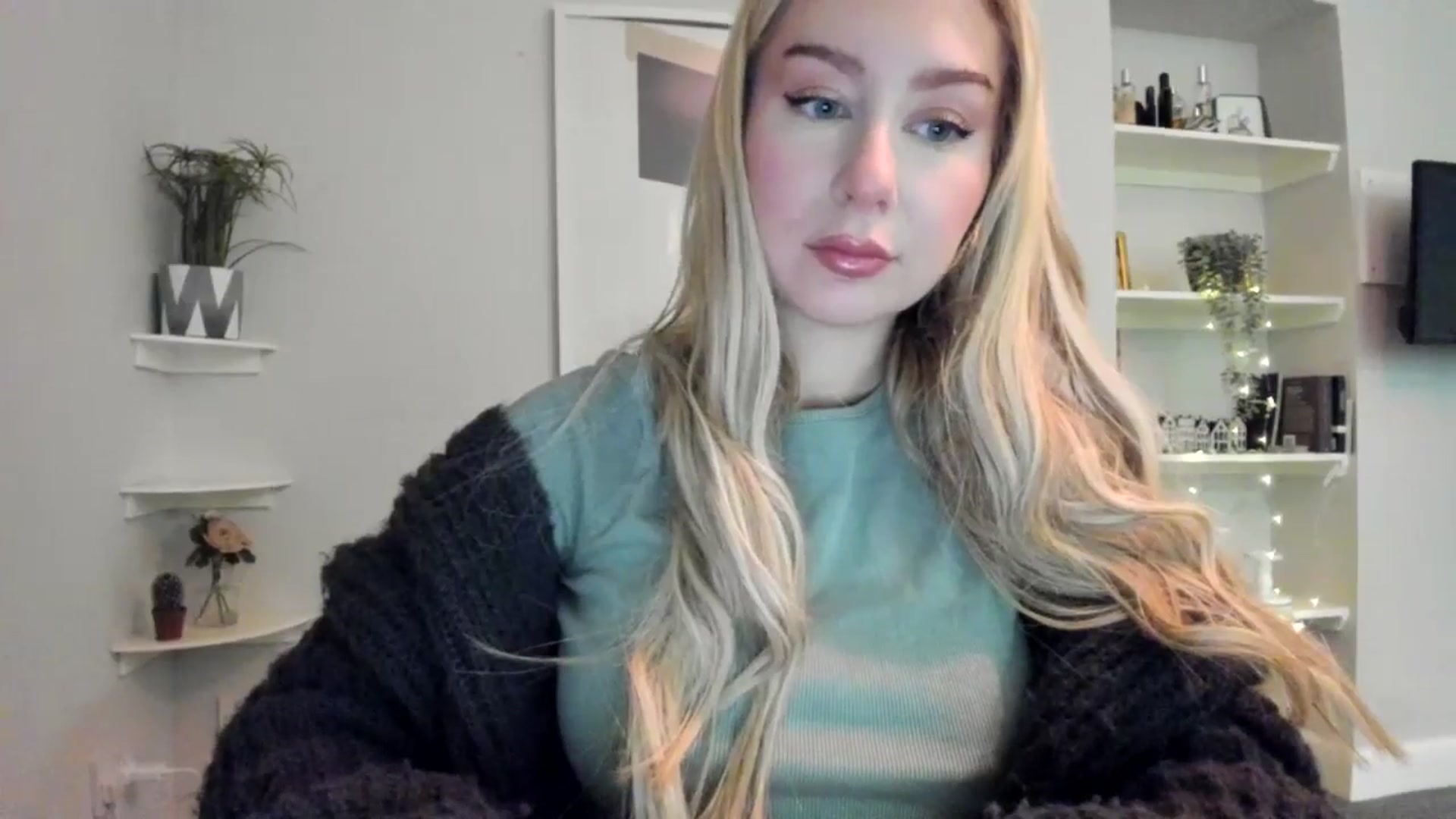Gallery image thumbnail from Bday_Ava's myfreecams stream on, 01/21/2026, 16:30 image 4 of 20