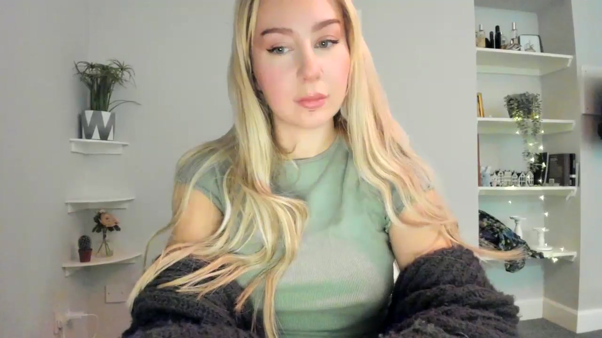 Gallery image thumbnail from Bday_Ava's myfreecams stream on, 01/21/2026, 17:09 image 15 of 20