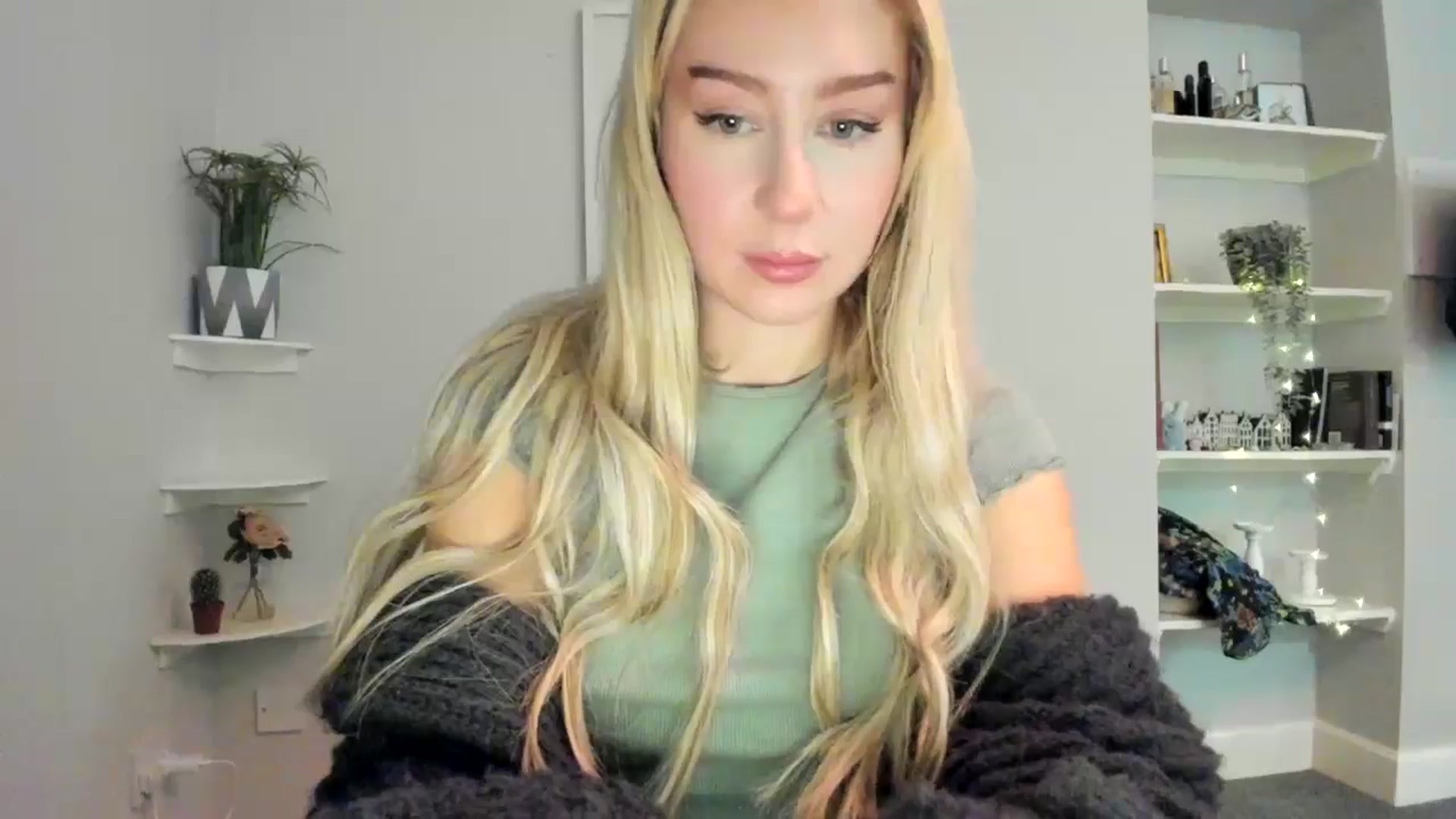 Gallery image thumbnail from Bday_Ava's myfreecams stream on, 01/21/2026, 17:09 image 13 of 20