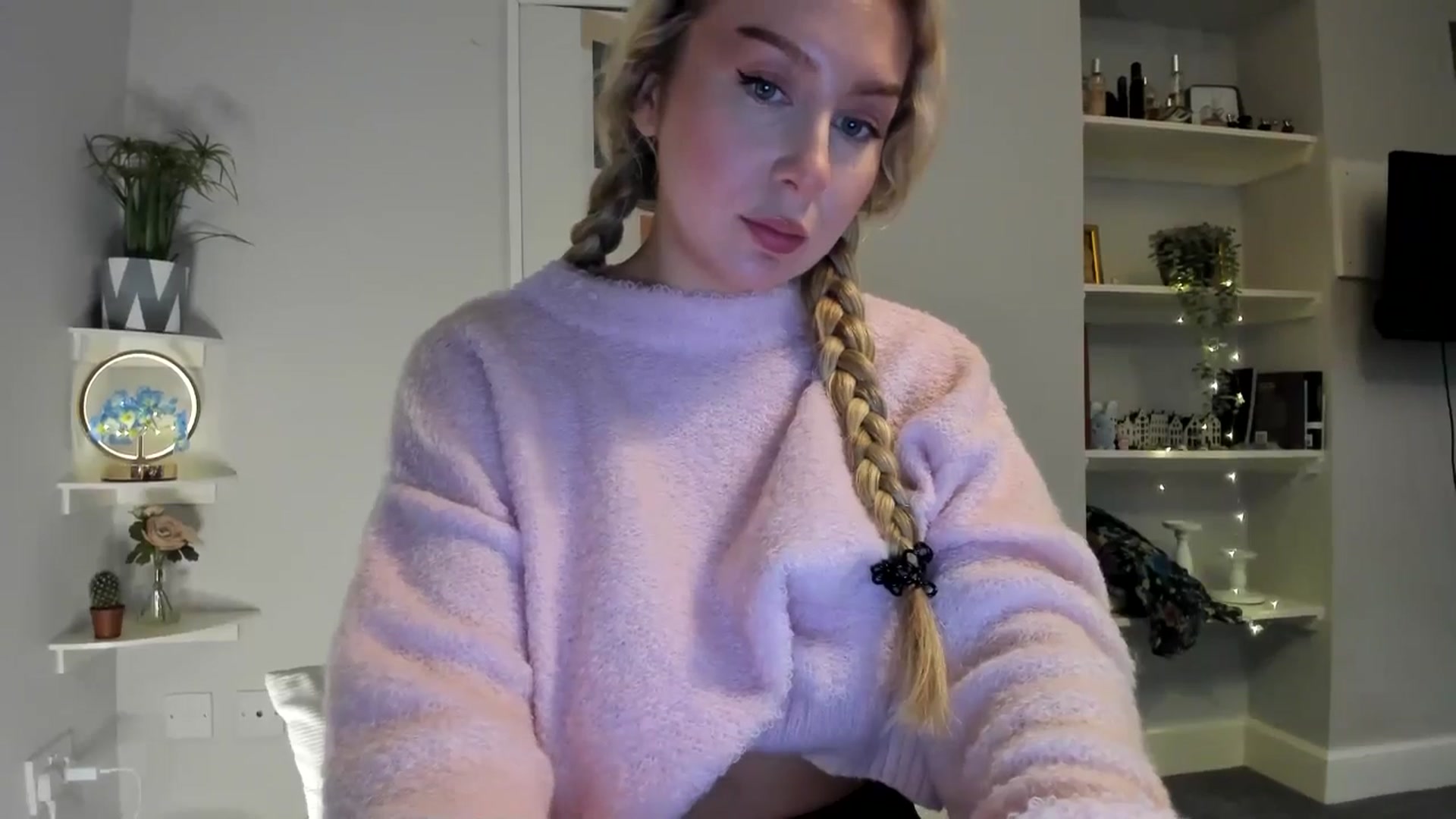 Gallery image thumbnail from Bday_Ava's myfreecams stream on, 01/27/2026, 15:42 image 17 of 20