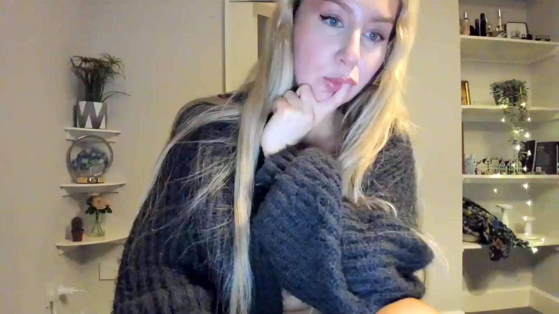 Gallery image thumbnail from Bday_Ava's myfreecams stream on, 01/27/2026, 23:34 image 14 of 20