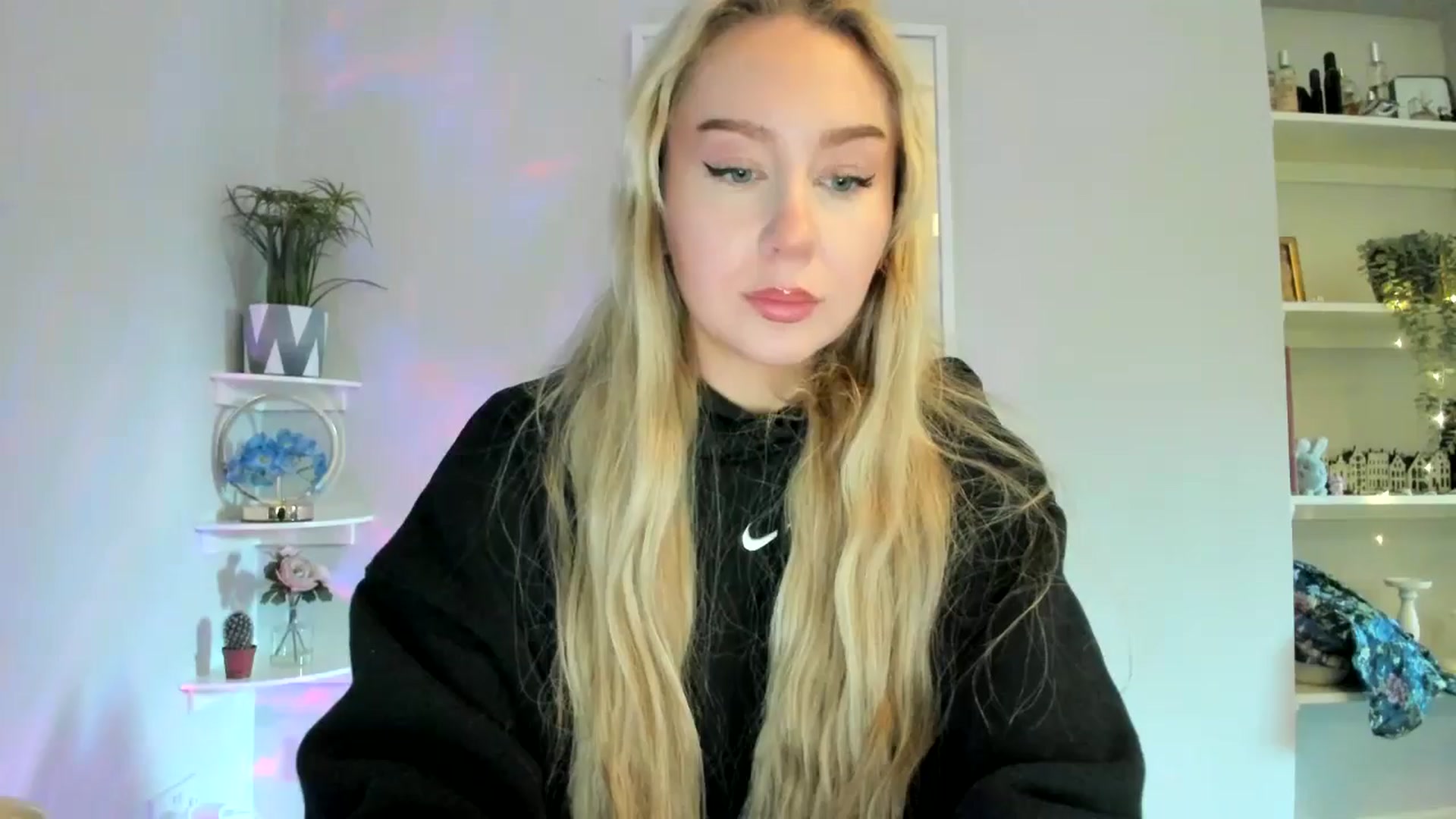 Gallery image thumbnail from Bday_Ava's myfreecams stream on, 01/28/2026, 12:00 image 1 of 20