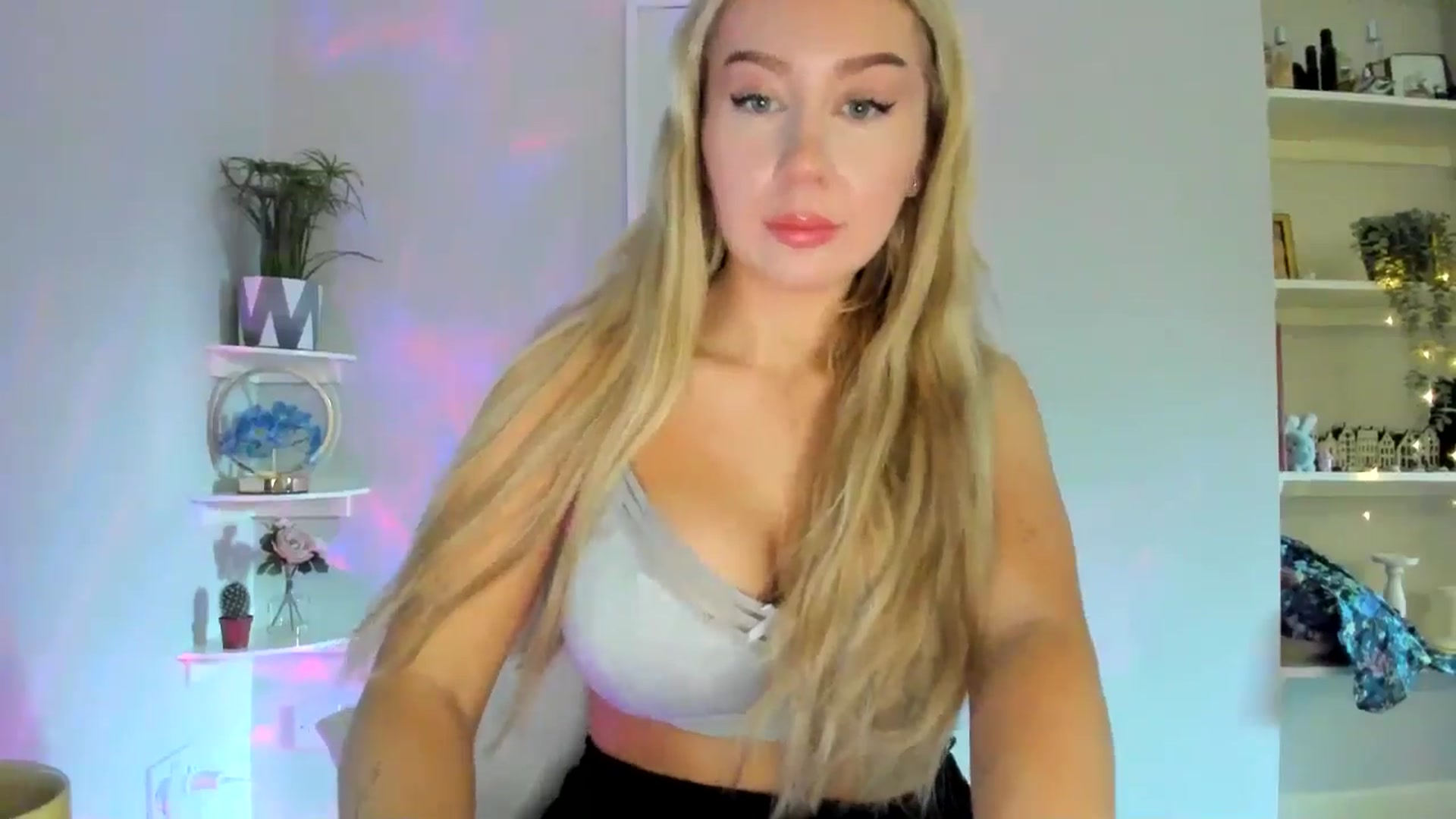Gallery image thumbnail from Bday_Ava's myfreecams stream on, 01/28/2026, 12:00 image 9 of 20