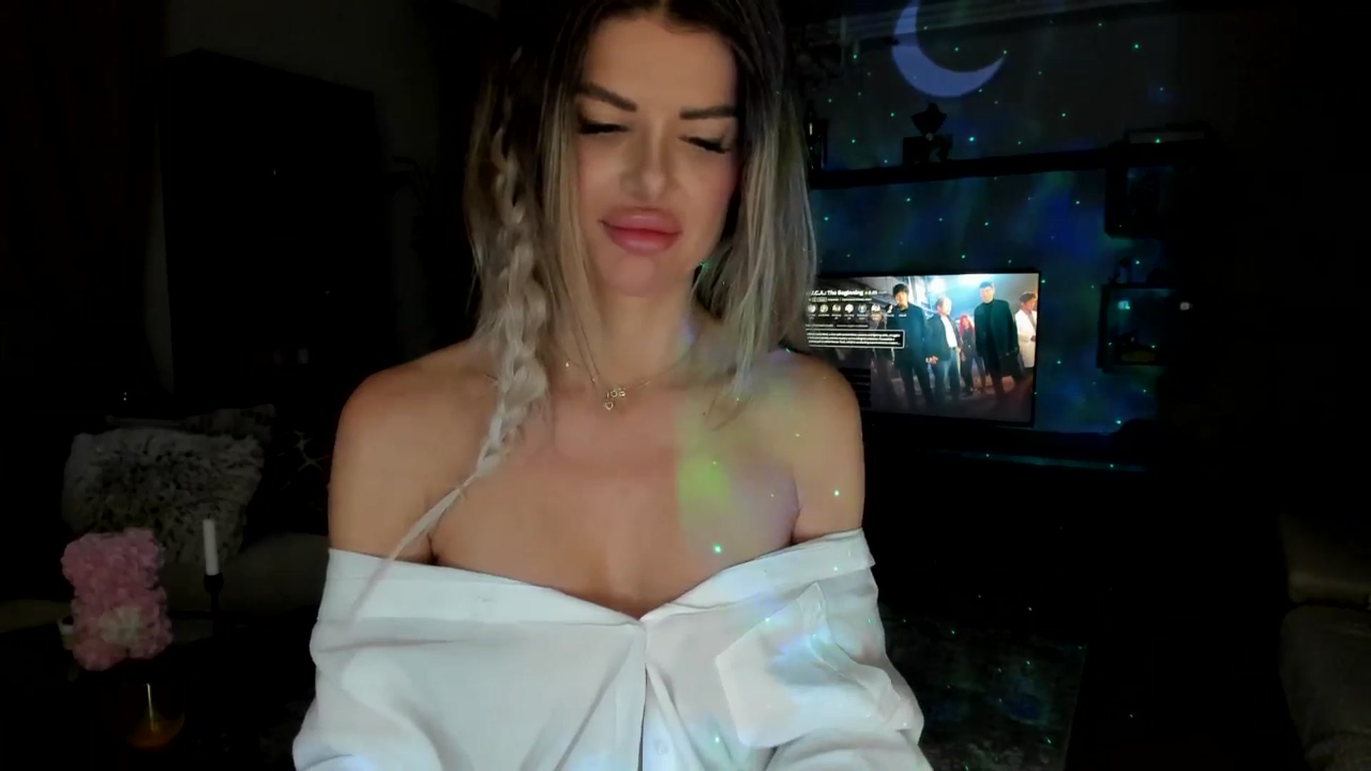 Gallery image thumbnail from Bday_B's myfreecams stream on, 03/21/2025, 24:05 image 15 of 20