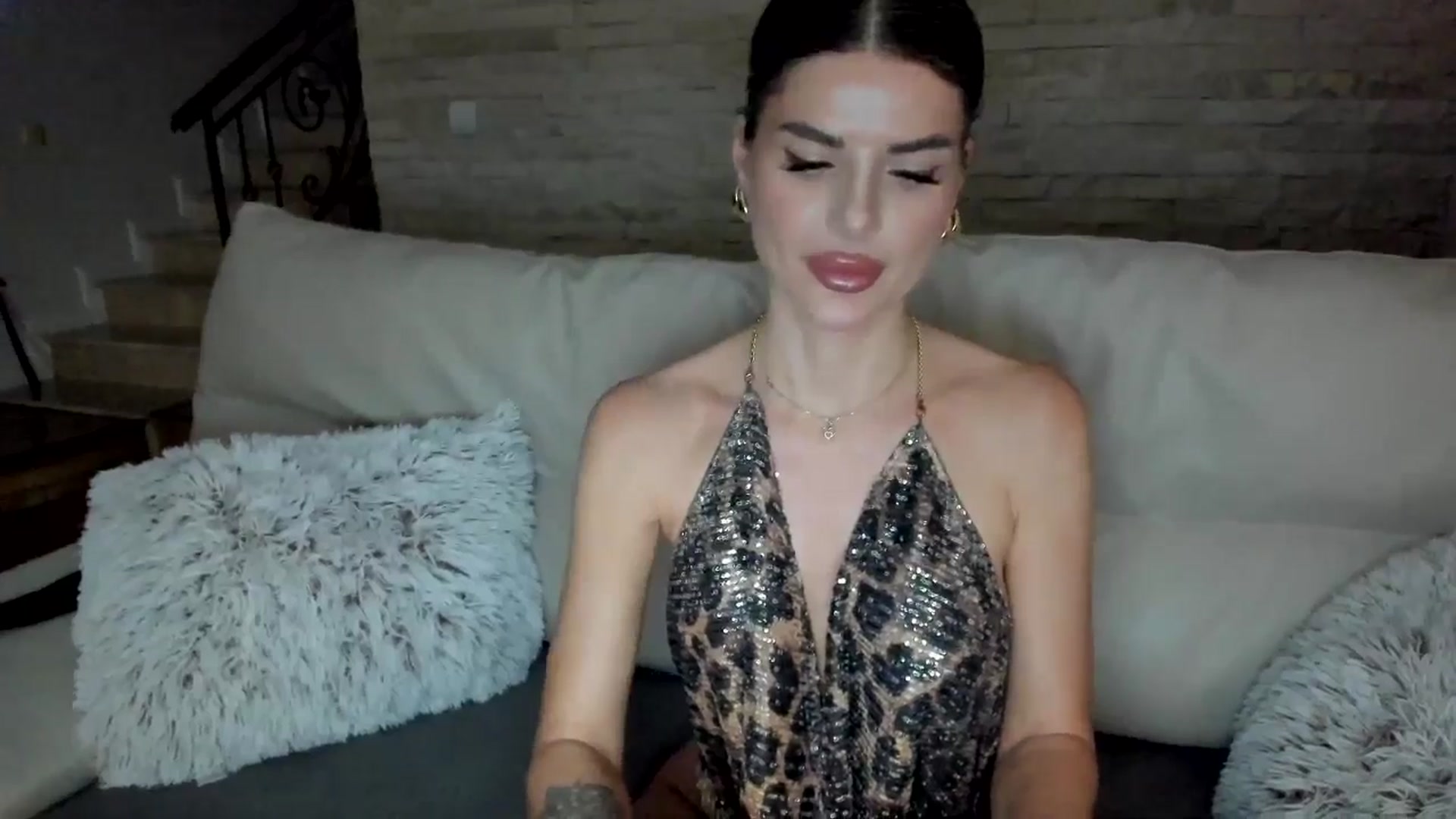 Gallery image thumbnail from Bday_B's myfreecams stream on, 03/31/2025, 23:16 image 4 of 20