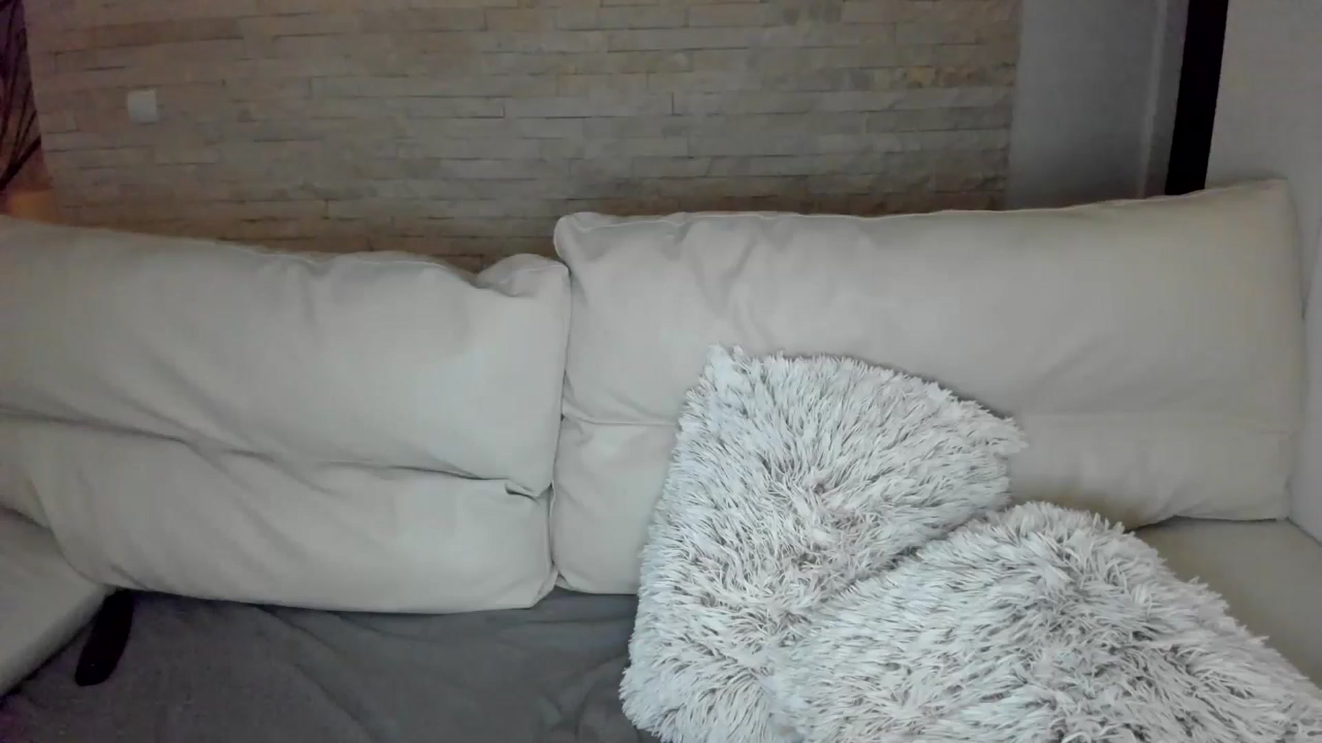 Gallery image thumbnail from Bday_B's myfreecams stream on, 04/01/2025, 01:50 image 4 of 20