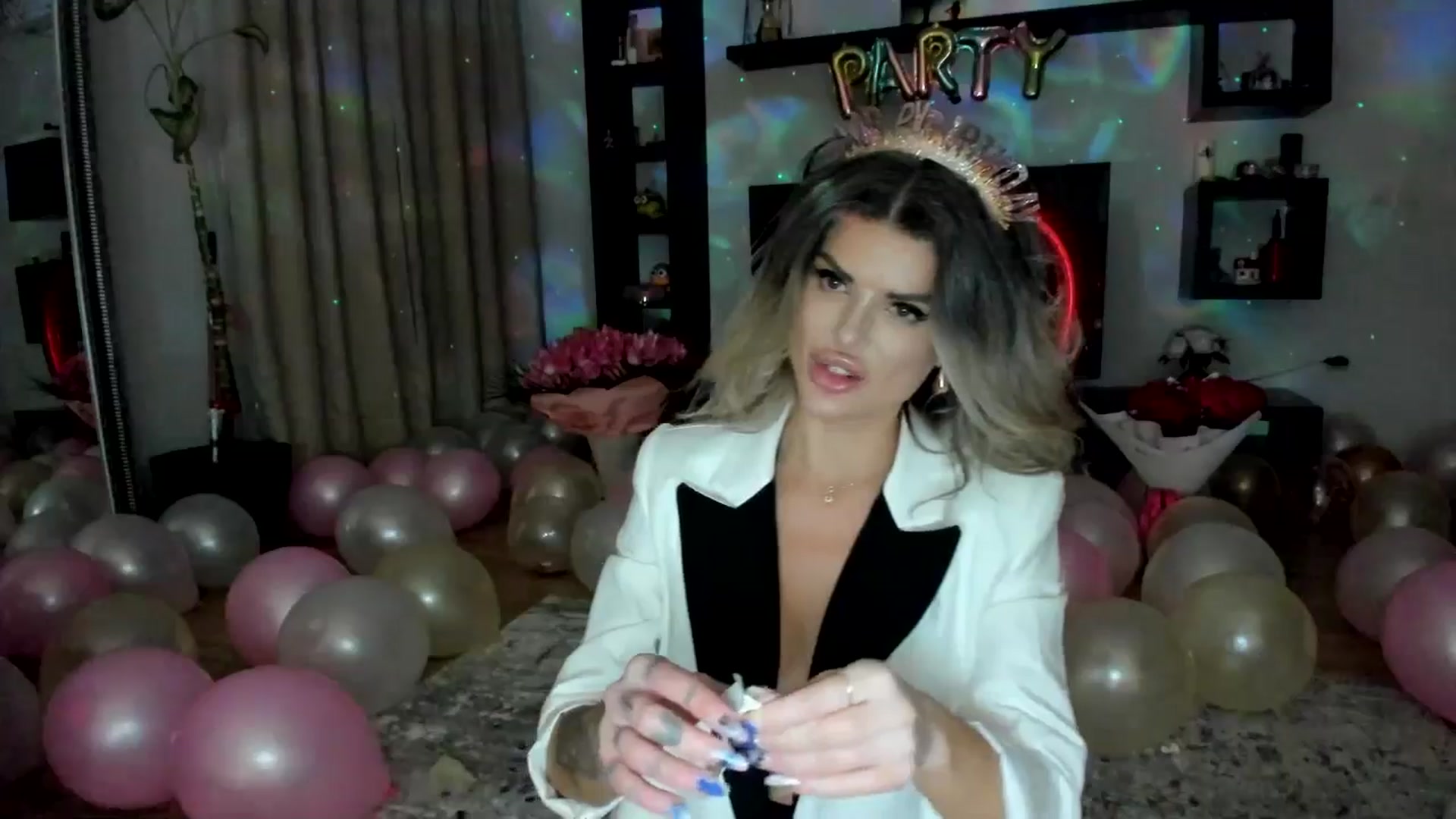Gallery image thumbnail from Bday_B's myfreecams stream on, 04/02/2025, 24:38 image 8 of 20