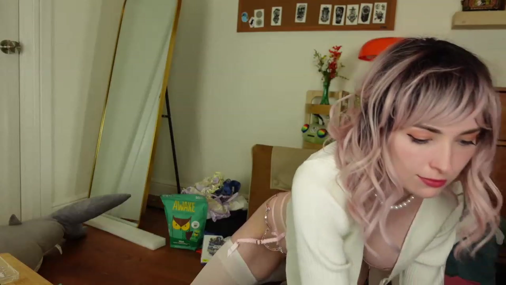 Gallery image thumbnail from Bday_Blue's myfreecams stream on, 05/31/2023, 03:02 image 12 of 20