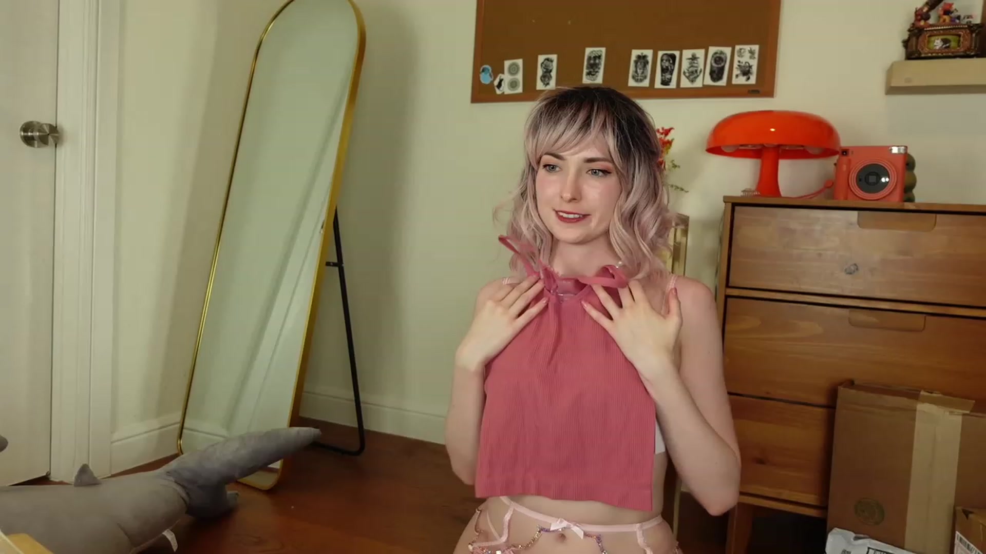 Gallery image thumbnail from Bday_Blue's myfreecams stream on, 05/31/2023, 03:02 image 6 of 20