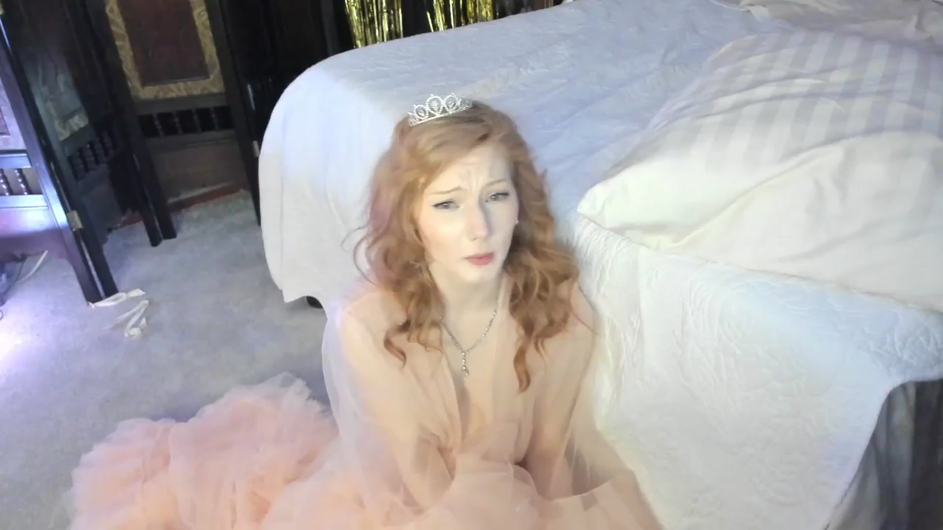 Gallery image thumbnail from Bday_Cashmere's myfreecams stream on, 04/01/2025, 08:10 image 8 of 20