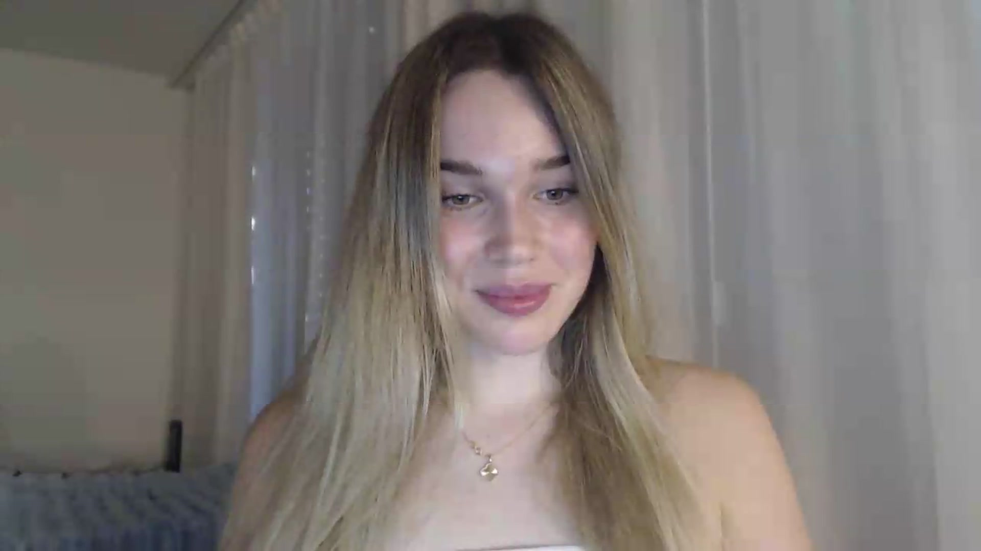 Gallery image thumbnail from Bday_Cassie's myfreecams stream on, 08/02/2026, 19:17 image 9 of 20