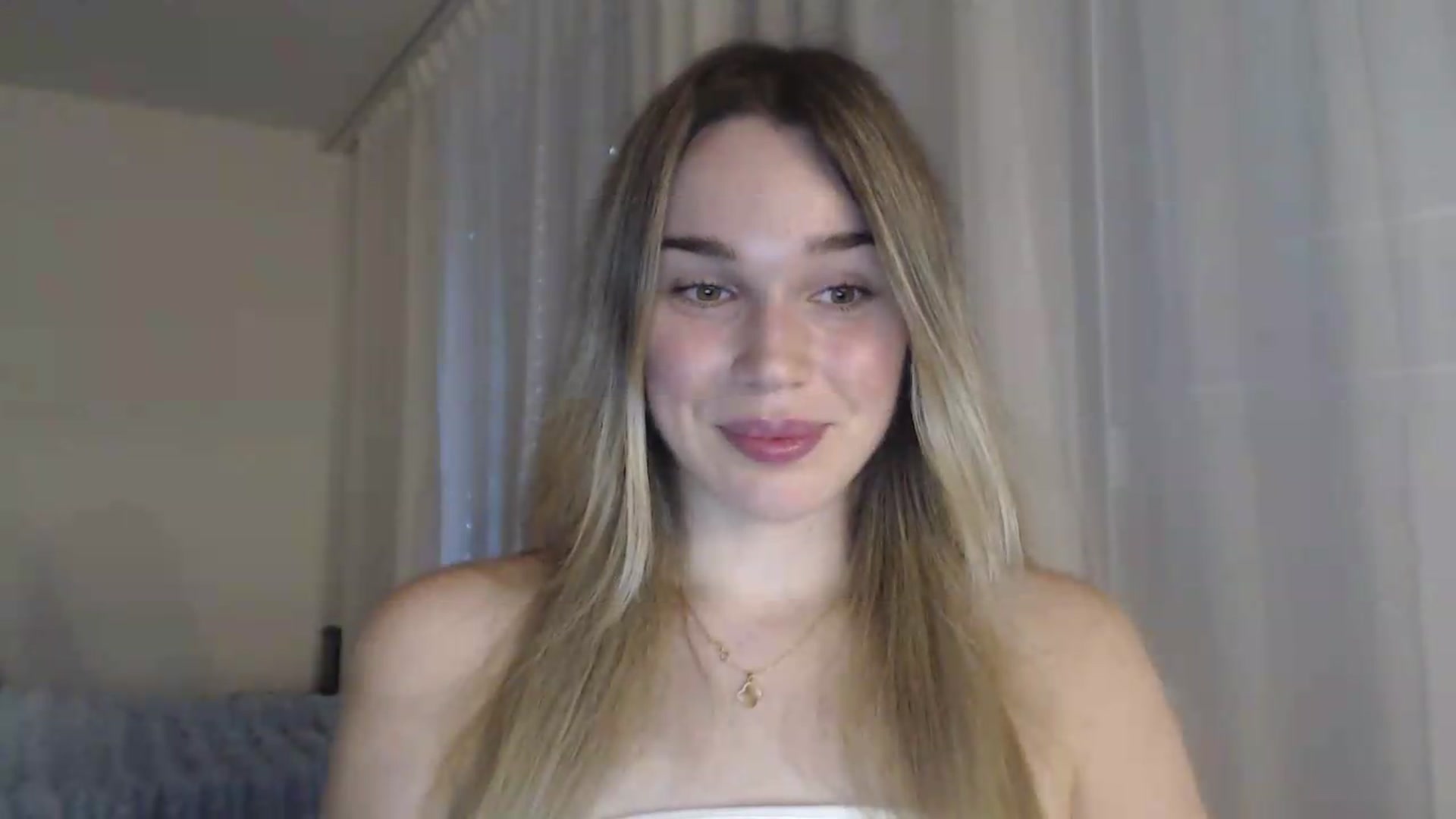 Gallery image thumbnail from Bday_Cassie's myfreecams stream on, 08/02/2026, 19:17 image 3 of 20