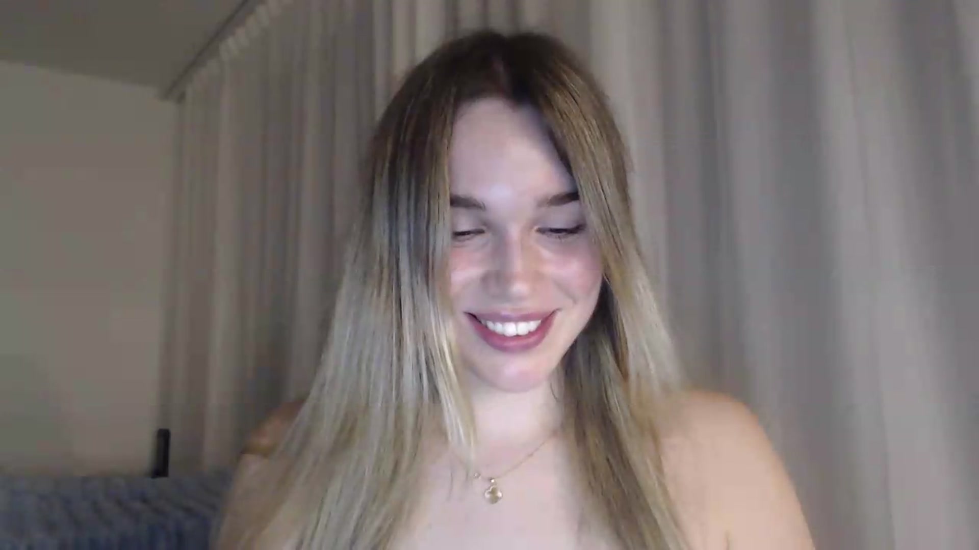Gallery image thumbnail from Bday_Cassie's myfreecams stream on, 08/02/2026, 20:11 image 17 of 20