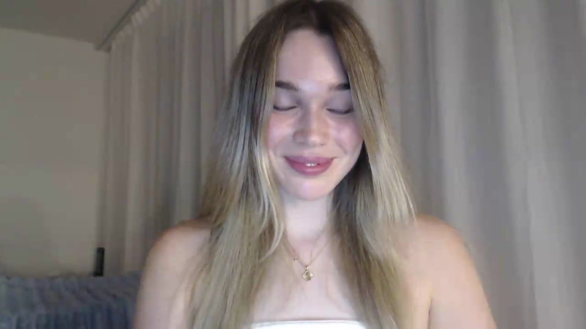 Gallery image thumbnail from Bday_Cassie's myfreecams stream on, 08/02/2026, 20:11 image 19 of 20