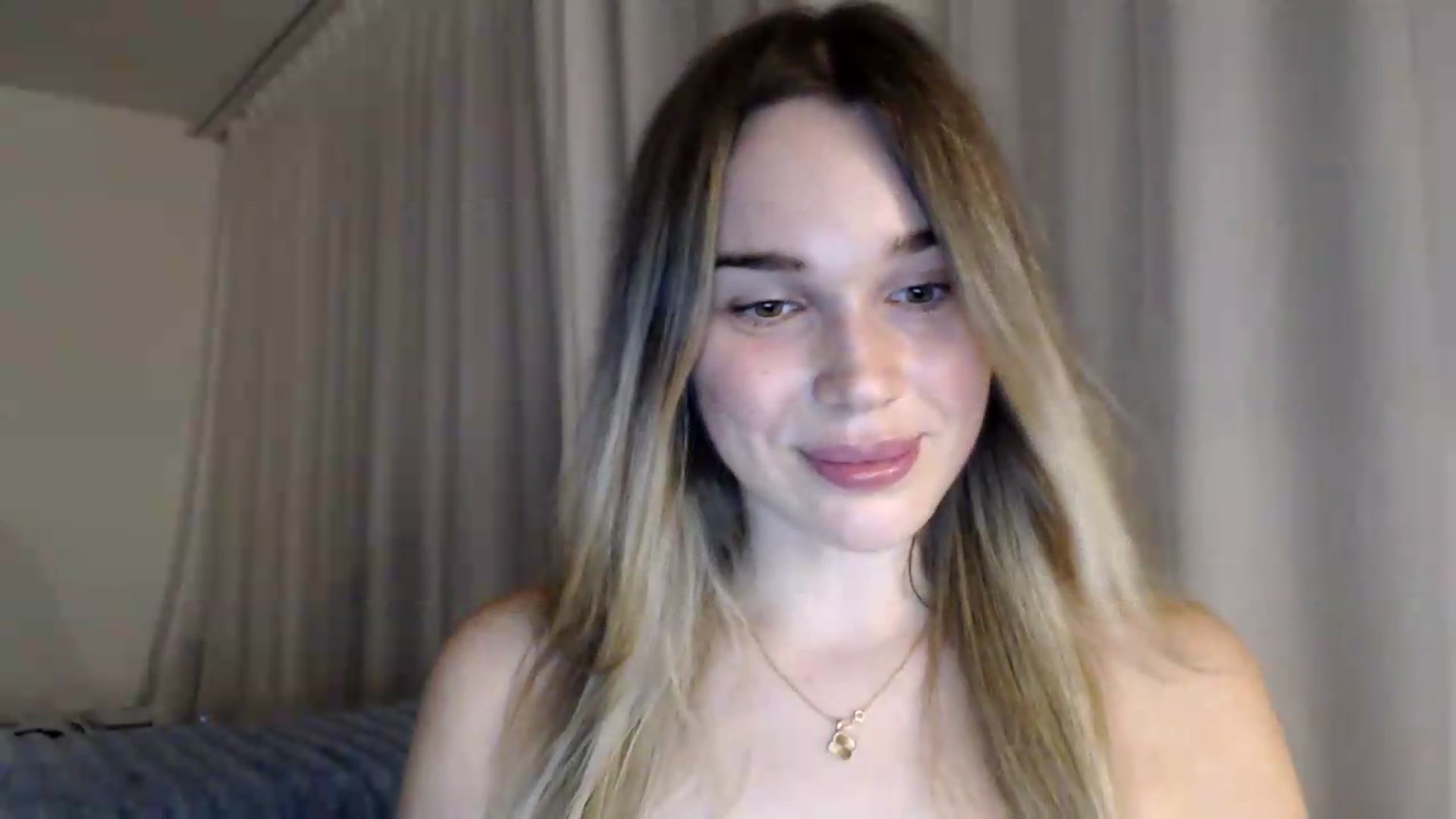Gallery image thumbnail from Bday_Cassie's myfreecams stream on, 08/16/2026, 21:12 image 17 of 20