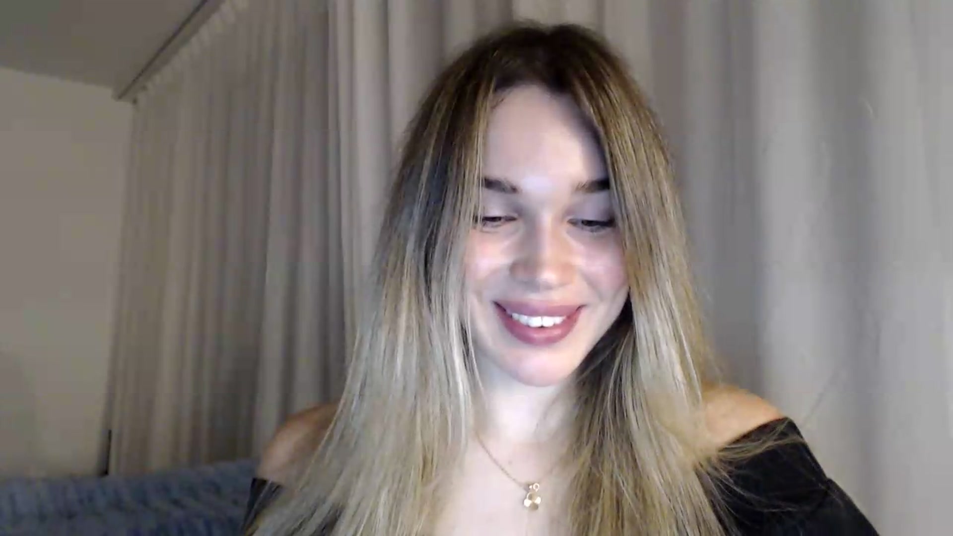 Gallery image thumbnail from Bday_Cassie's myfreecams stream on, 08/18/2026, 20:42 image 7 of 20