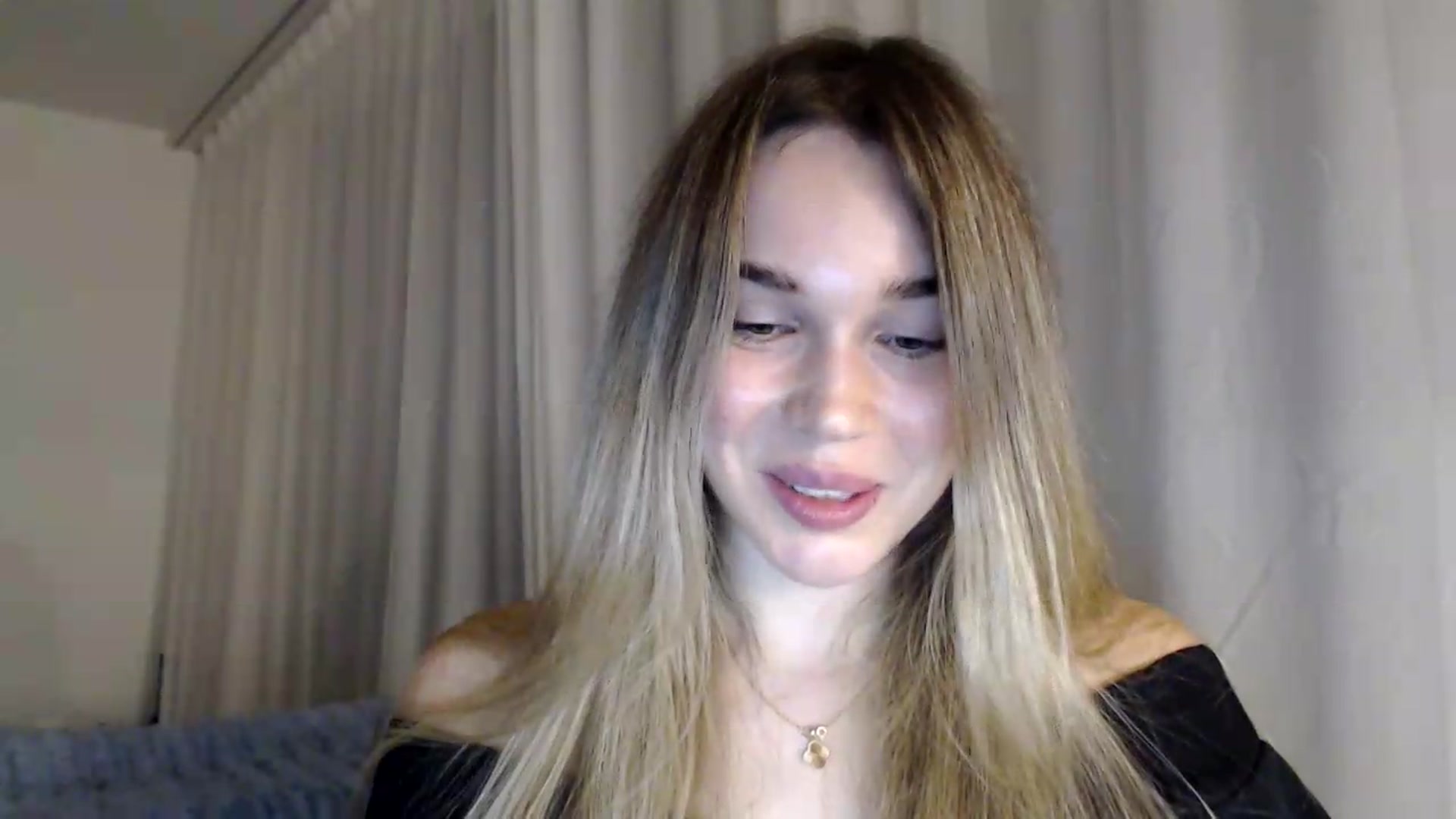 Gallery image thumbnail from Bday_Cassie's myfreecams stream on, 08/18/2026, 20:42 image 6 of 20