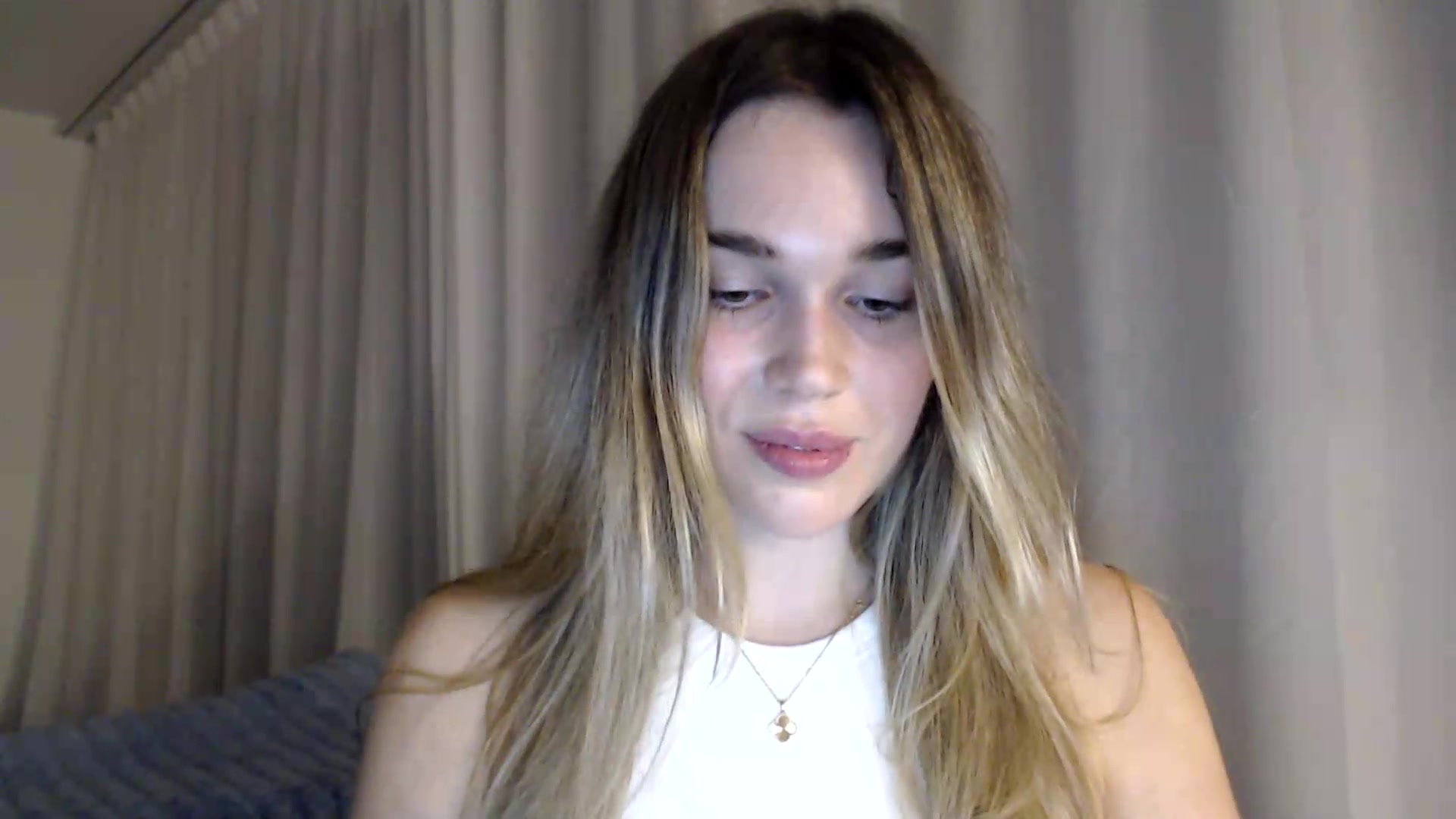 Gallery image thumbnail from Bday_Cassie's myfreecams stream on, 08/19/2026, 20:34 image 15 of 20