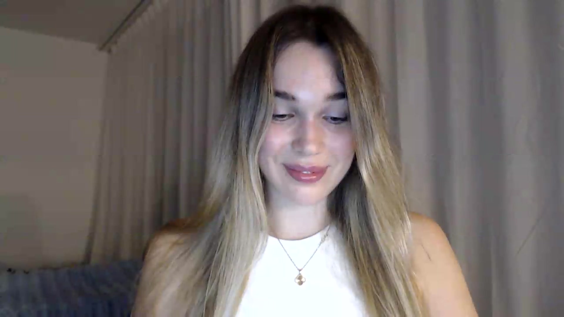 Gallery image thumbnail from Bday_Cassie's myfreecams stream on, 08/19/2026, 20:34 image 6 of 20