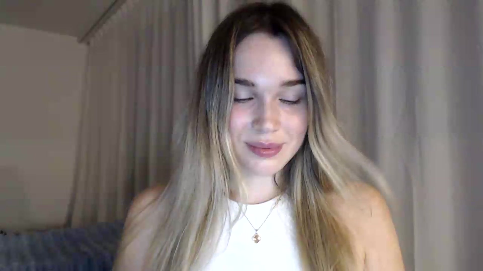 Gallery image thumbnail from Bday_Cassie's myfreecams stream on, 08/19/2026, 20:34 image 7 of 20