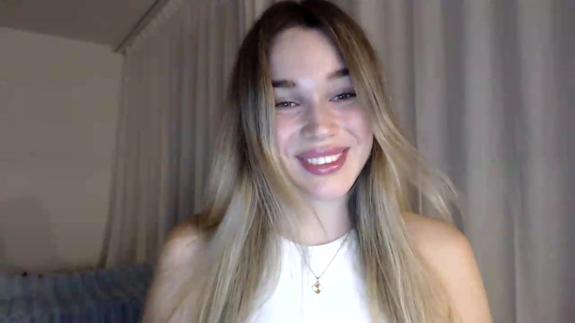 Gallery image thumbnail from Bday_Cassie's myfreecams stream on, 08/19/2026, 20:34 image 4 of 20