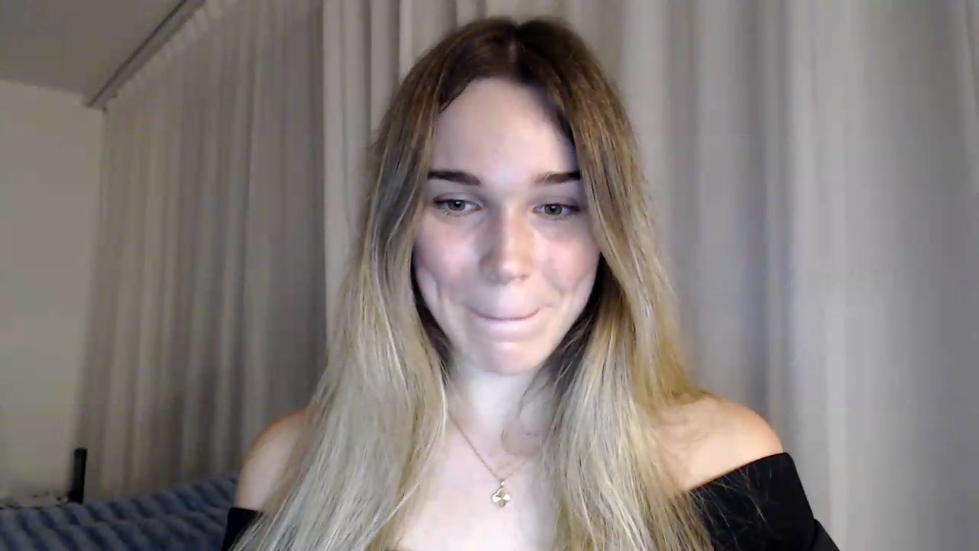 Gallery image thumbnail from Bday_Cassie's myfreecams stream on, 08/21/2026, 21:07 image 5 of 20