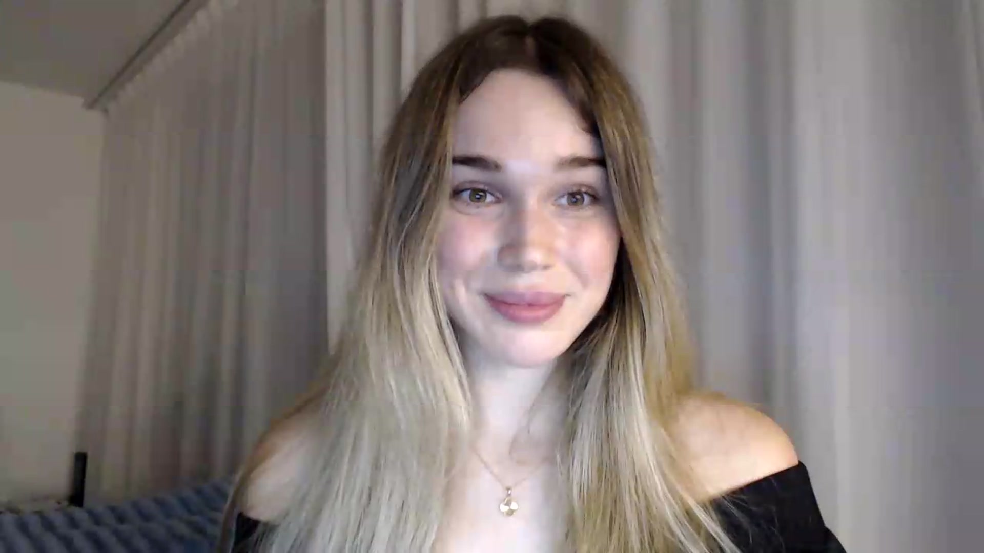 Gallery image thumbnail from Bday_Cassie's myfreecams stream on, 08/21/2026, 21:07 image 7 of 20