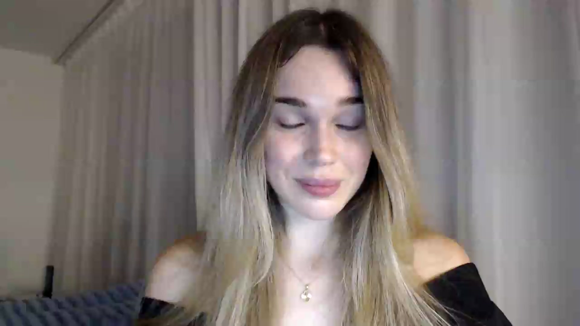 Gallery image thumbnail from Bday_Cassie's myfreecams stream on, 08/21/2026, 21:07 image 9 of 20