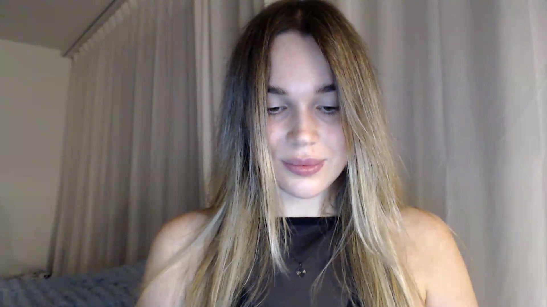 Gallery image thumbnail from Bday_Cassie's myfreecams stream on, 08/22/2026, 19:17 image 18 of 20