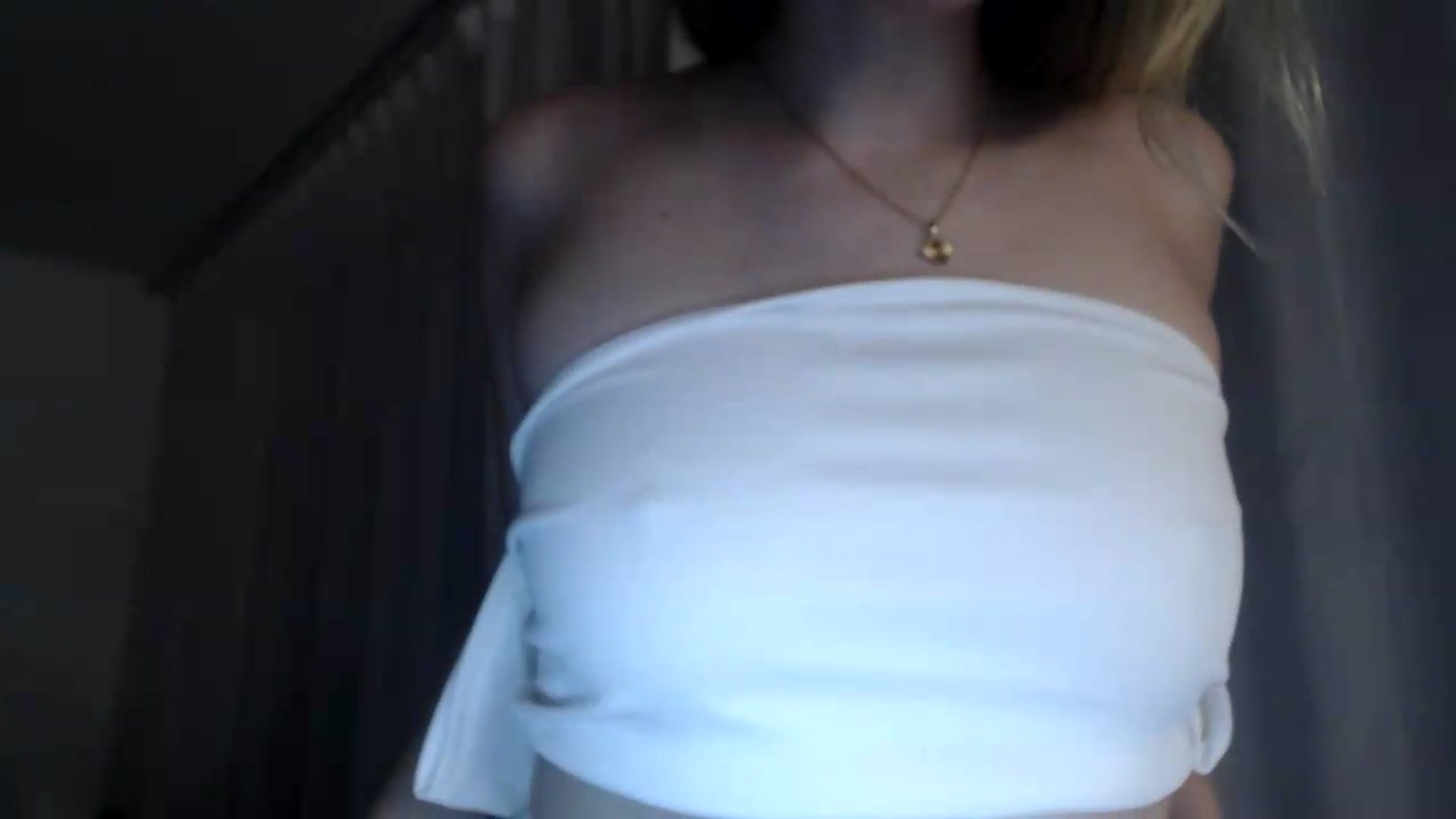 Gallery image thumbnail from Bday_Cassie's myfreecams stream on, 08/25/2026, 18:29 image 19 of 20