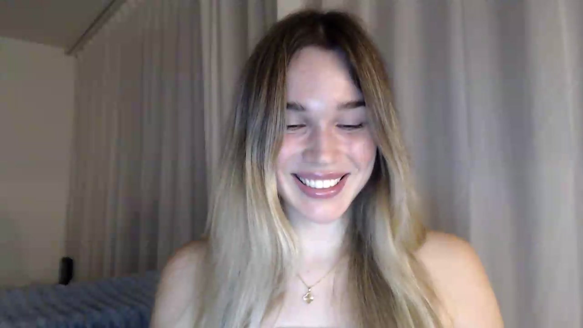 Gallery image thumbnail from Bday_Cassie's myfreecams stream on, 08/25/2026, 18:29 image 8 of 20