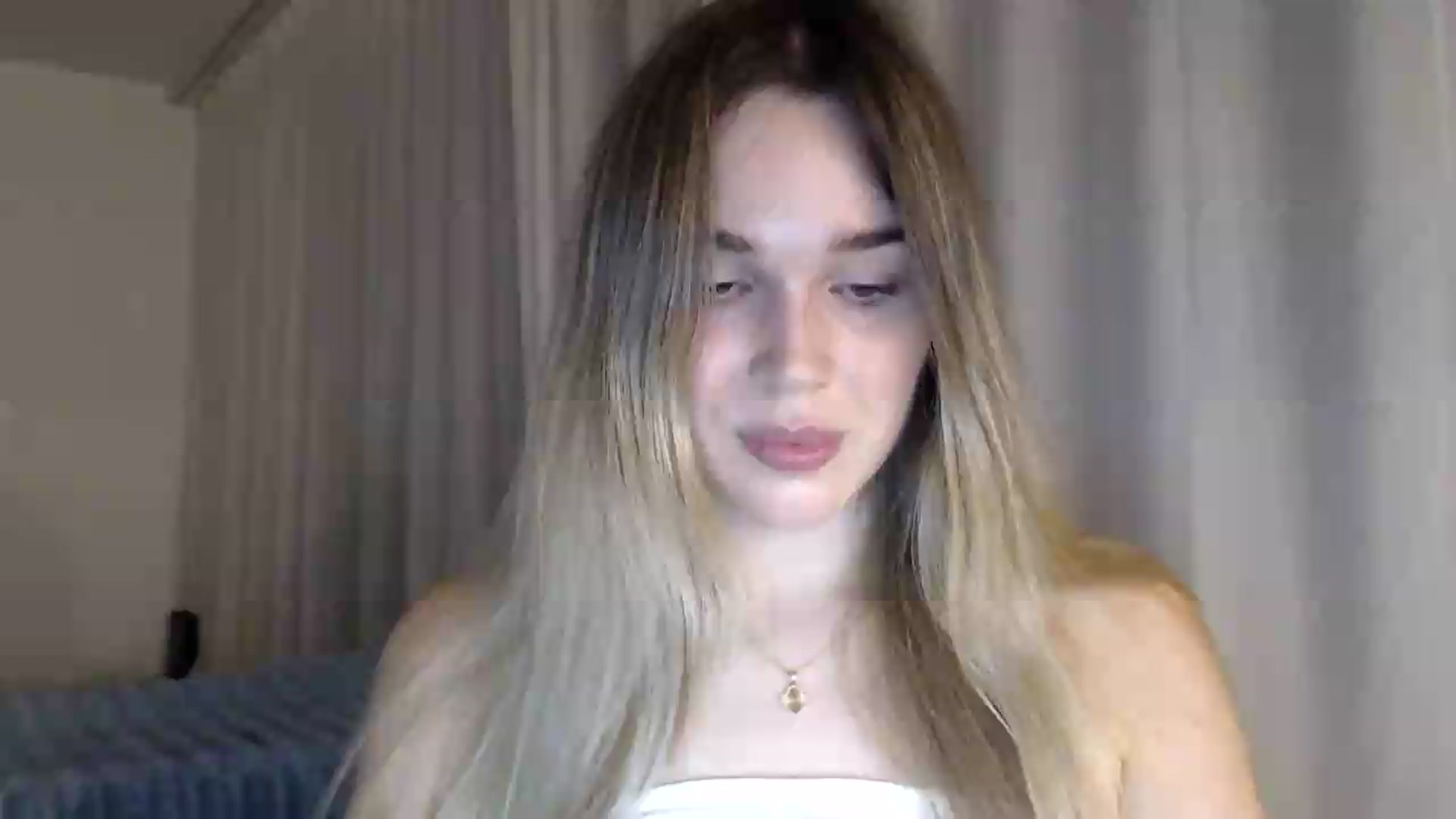 Gallery image thumbnail from Bday_Cassie's myfreecams stream on, 08/25/2026, 18:29 image 4 of 20