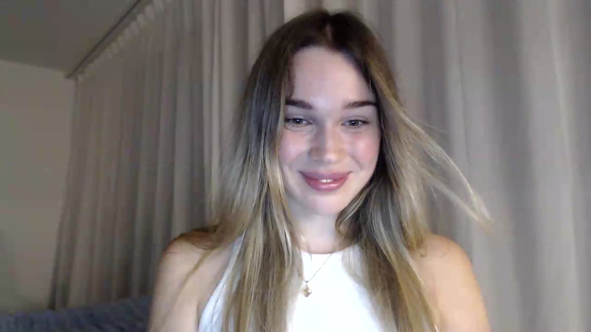 Gallery image thumbnail from Bday_Cassie's myfreecams stream on, 08/26/2026, 20:30 image 17 of 20