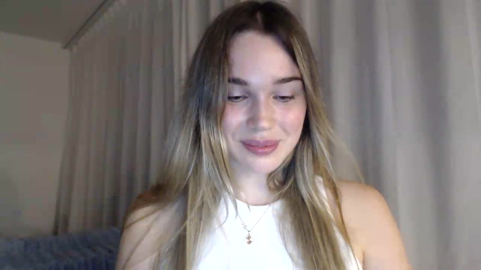 Gallery image thumbnail from Bday_Cassie's myfreecams stream on, 08/26/2026, 20:30 image 16 of 20
