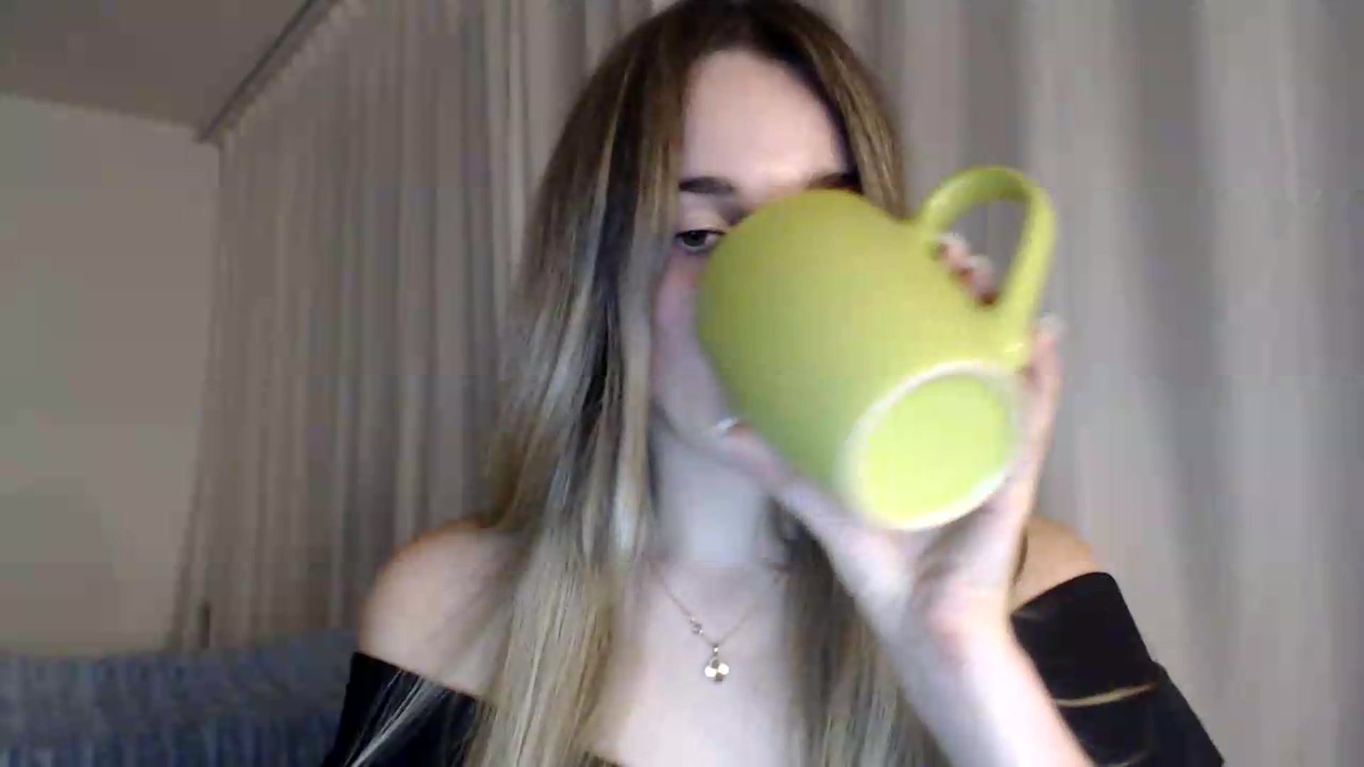 Gallery image thumbnail from Bday_Cassie's myfreecams stream on, 08/27/2026, 19:36 image 17 of 20