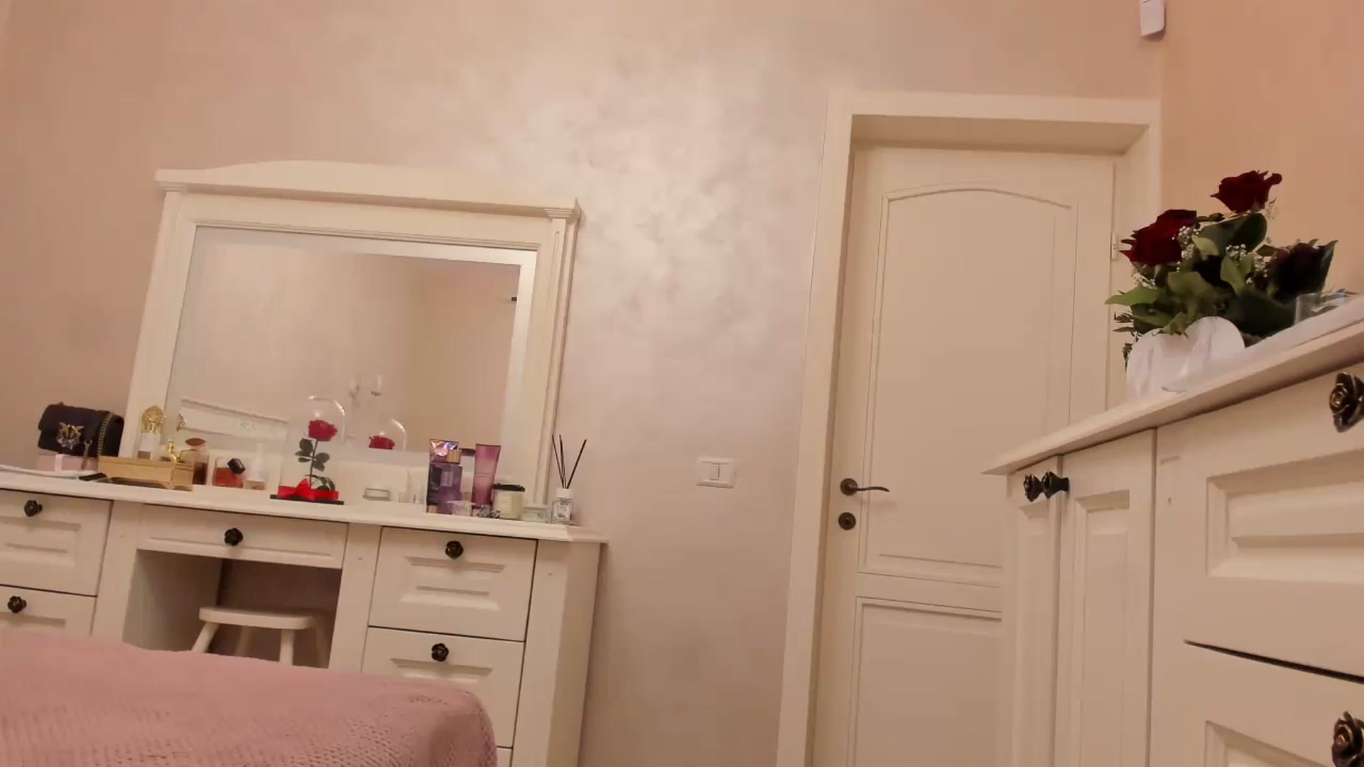 Gallery image thumbnail from Bday_Charmy's myfreecams stream on, 05/13/2024, 22:47 image 7 of 20