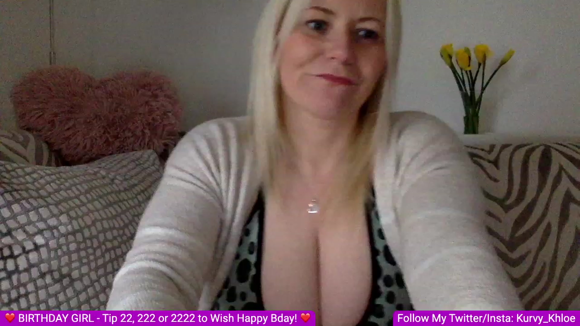 Gallery image thumbnail from Bday_Khloe's myfreecams stream on, 04/22/2023, 18:11 image 4 of 20